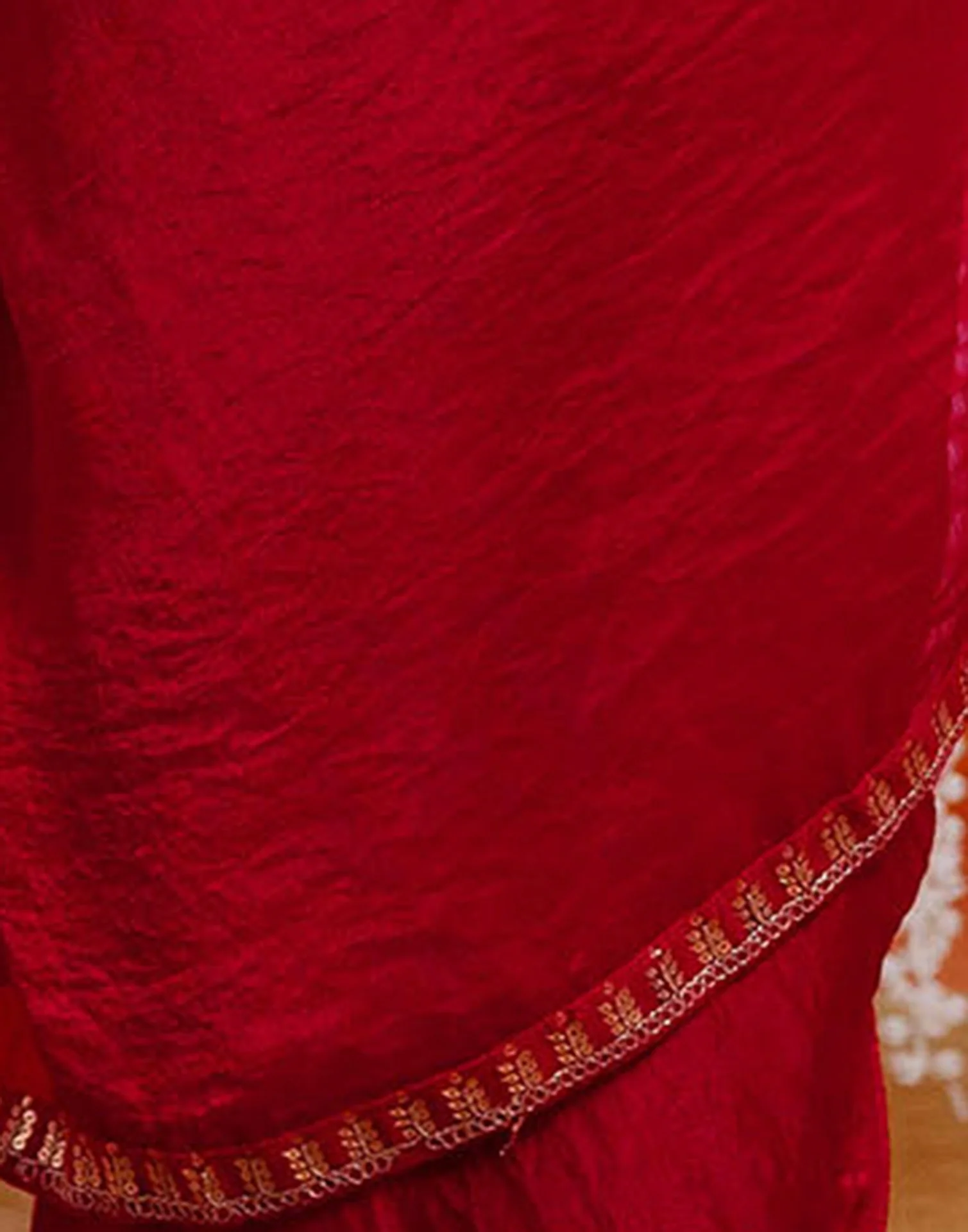 Red Shimmer Sequence Lace Saree - Image 9