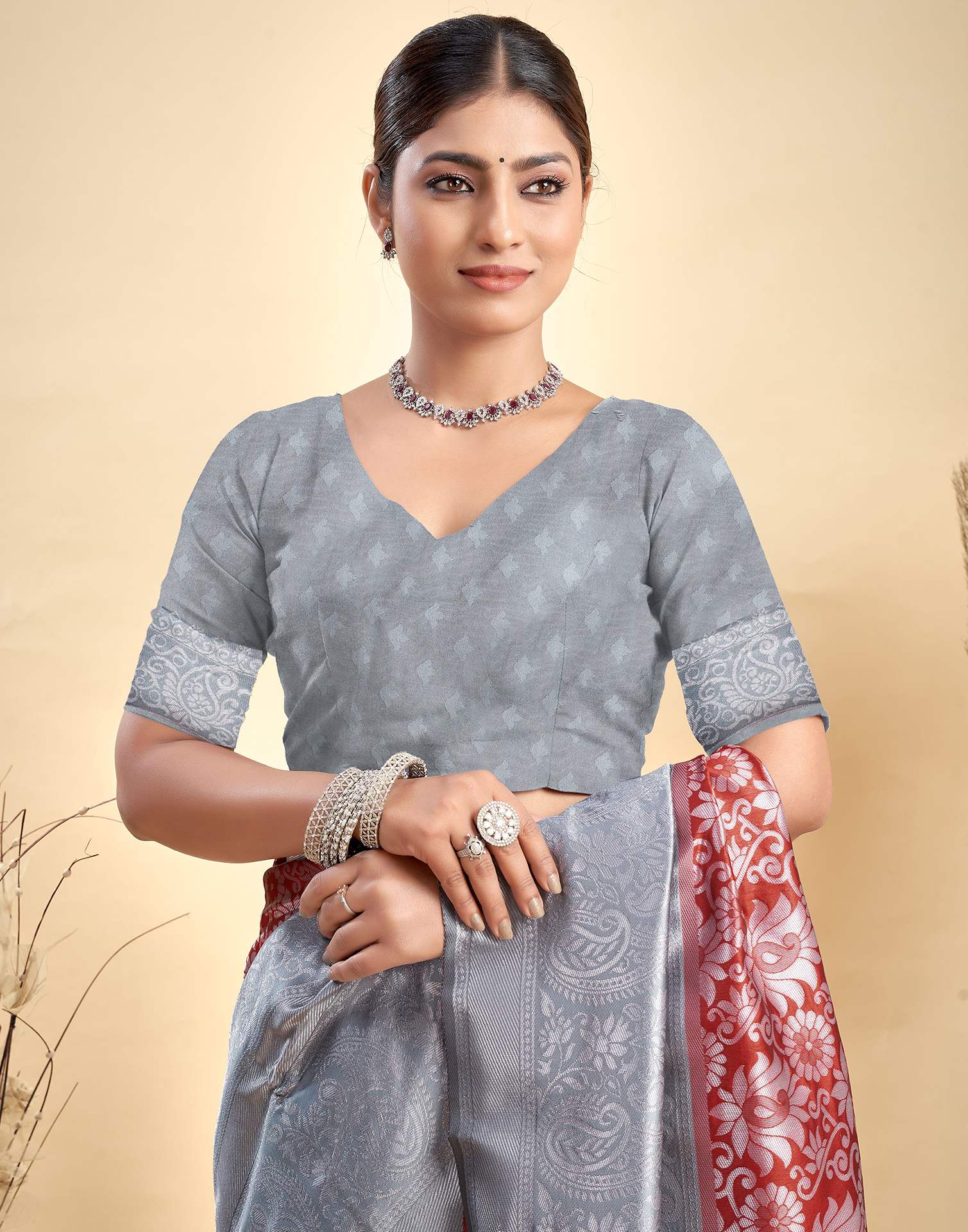Red Silk Woven Banarasi Saree - Image 7