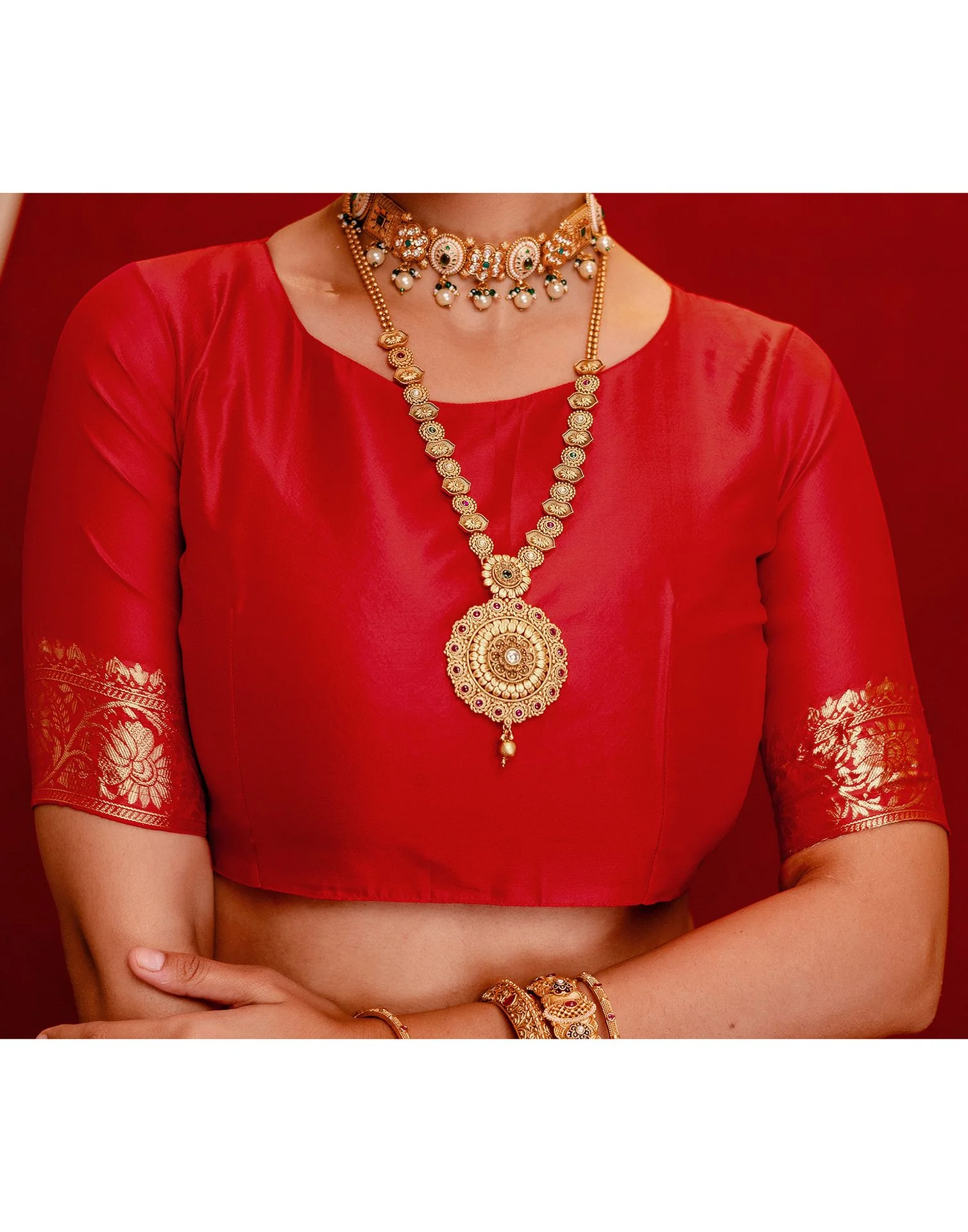 Red Silk Woven Banarasi Saree - Image 12