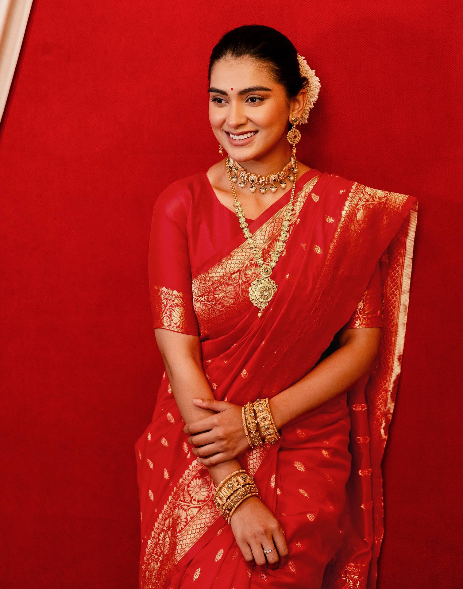 Red Silk Woven Banarasi Saree - Image 7