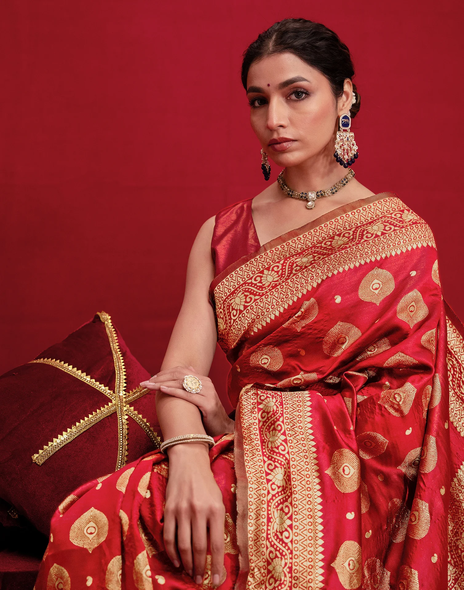 Red Silk Woven Banarasi Saree - Image 3