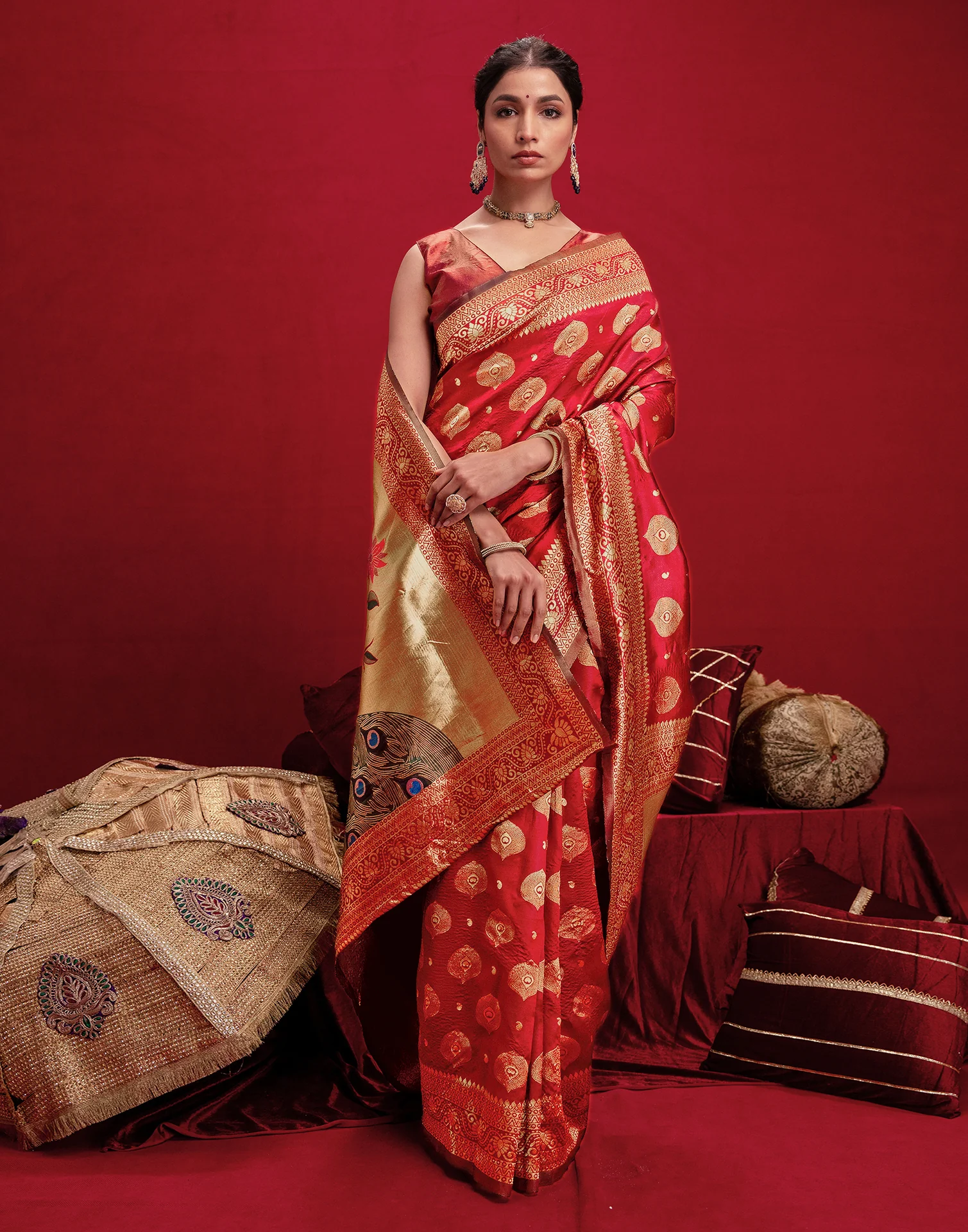 Red Silk Woven Banarasi Saree - Image 9