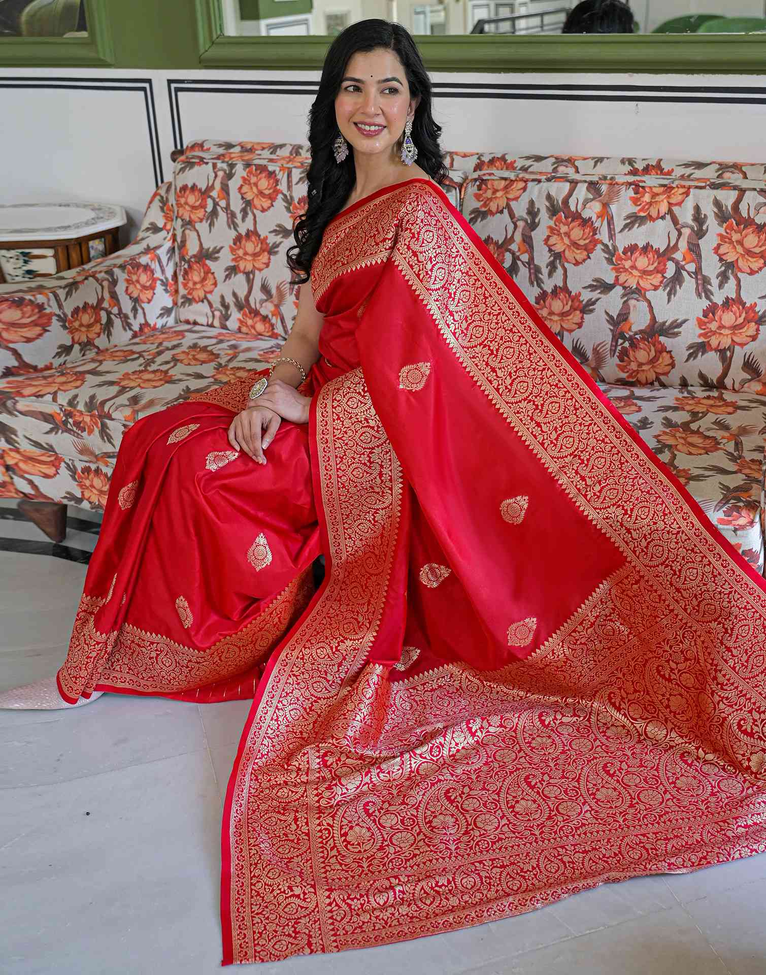 Red Silk Woven Banarasi Saree - Image 4