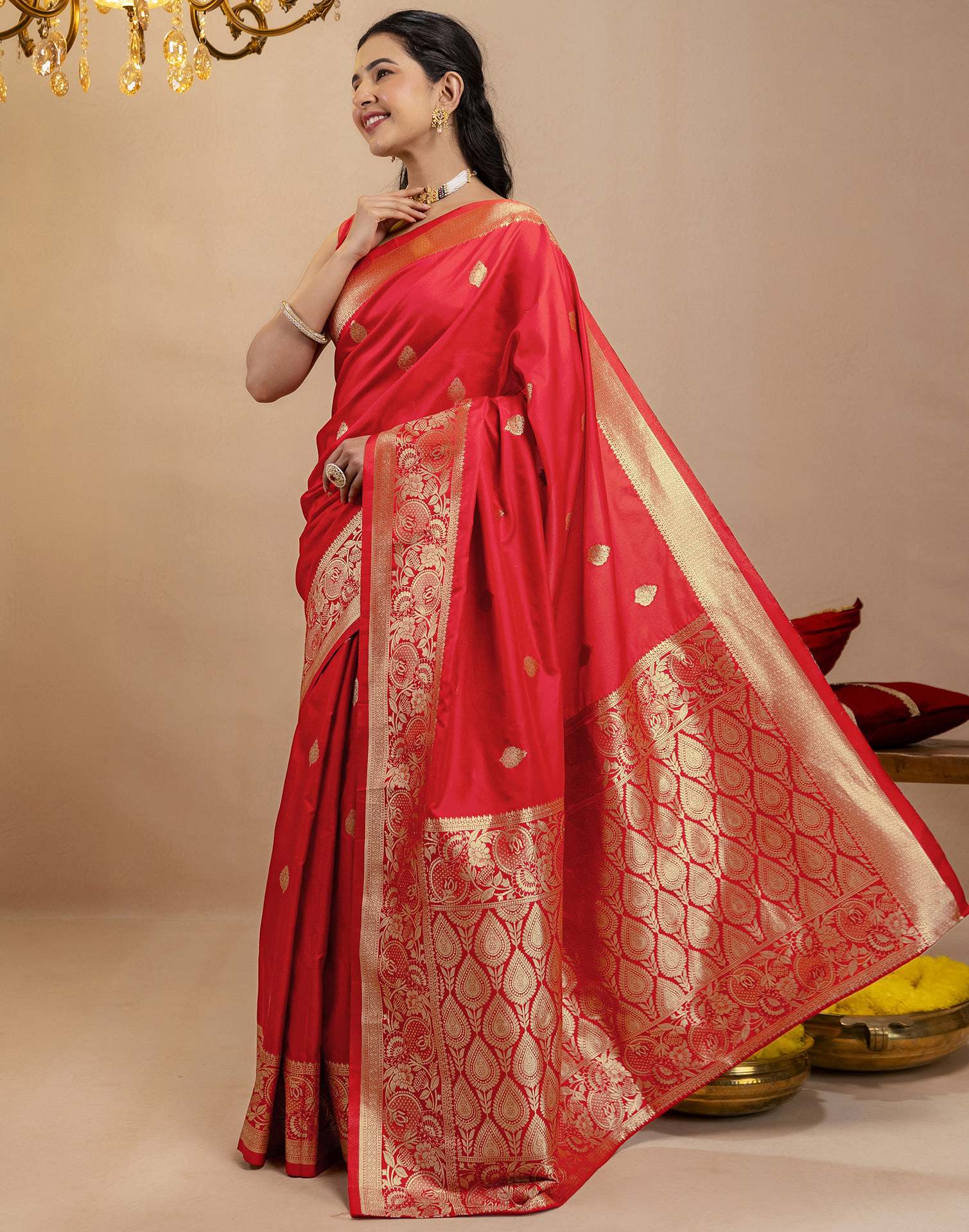 Red Silk Woven Banarasi Saree - Image 4