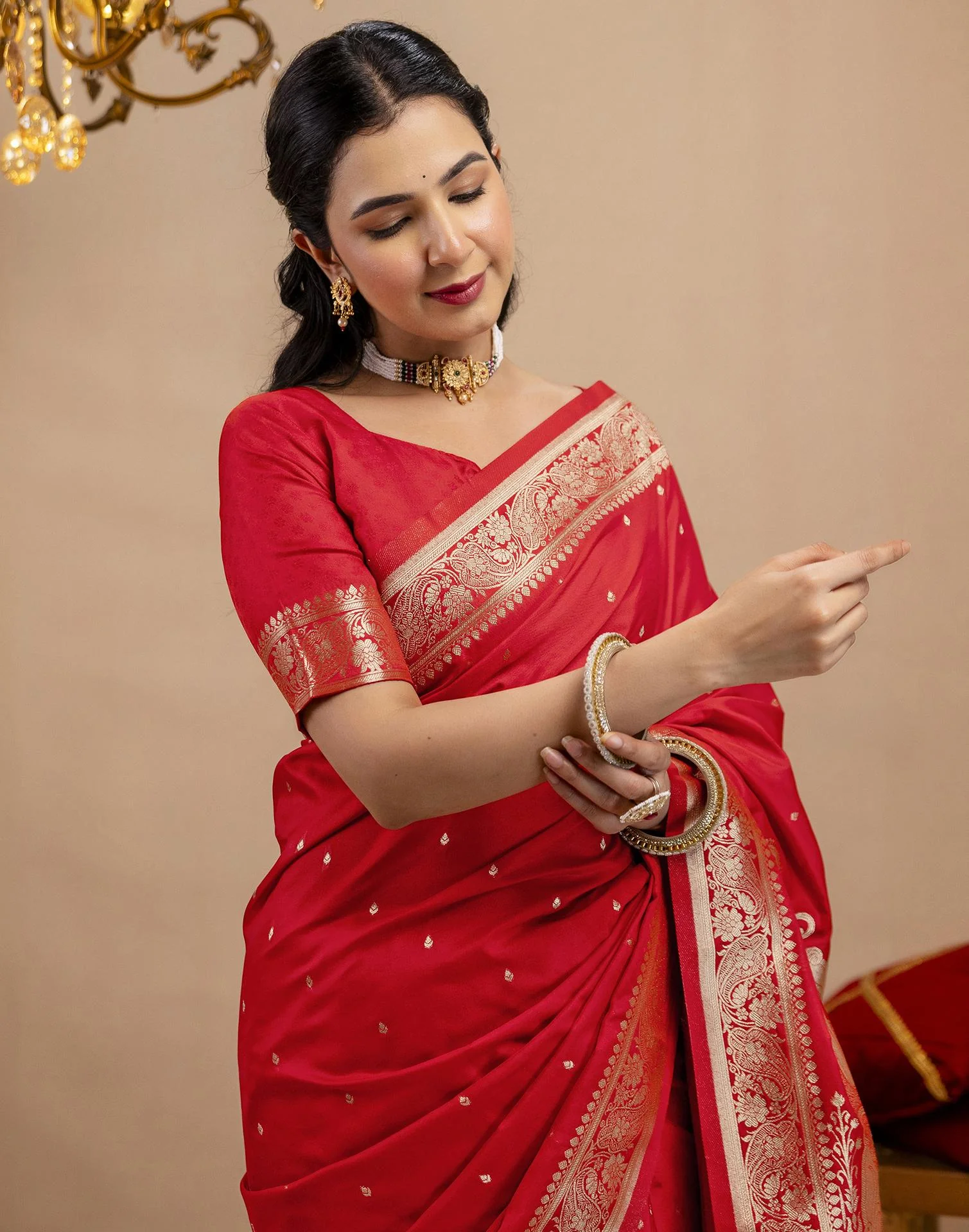 Red Silk Woven Banarasi Saree - Image 12