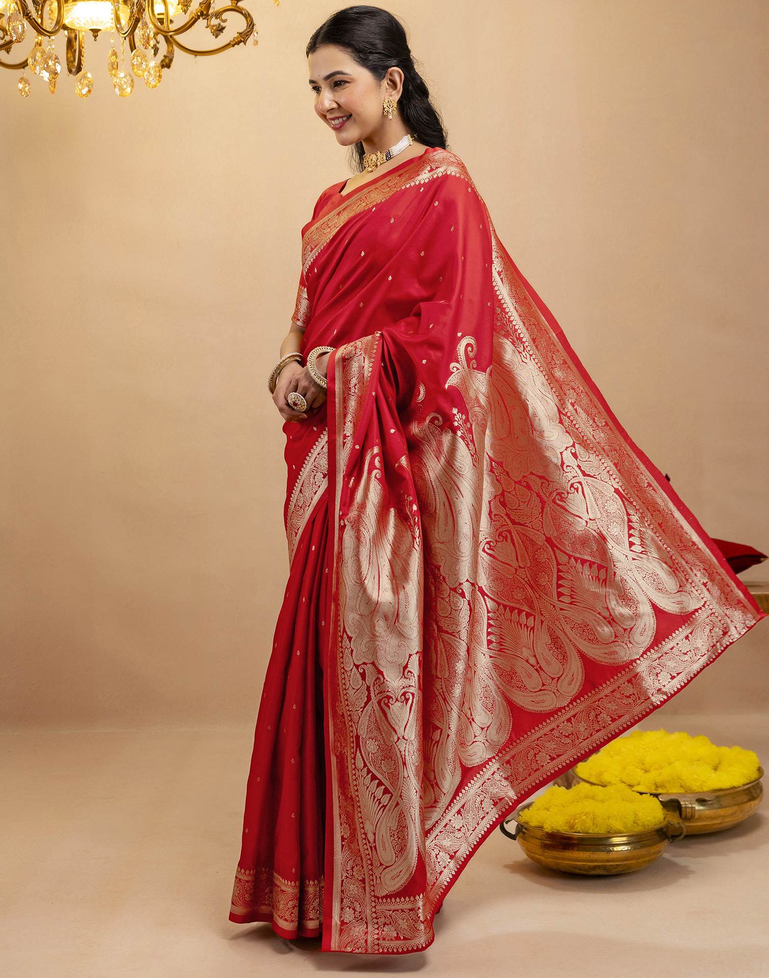 Red Silk Woven Banarasi Saree - Image 5