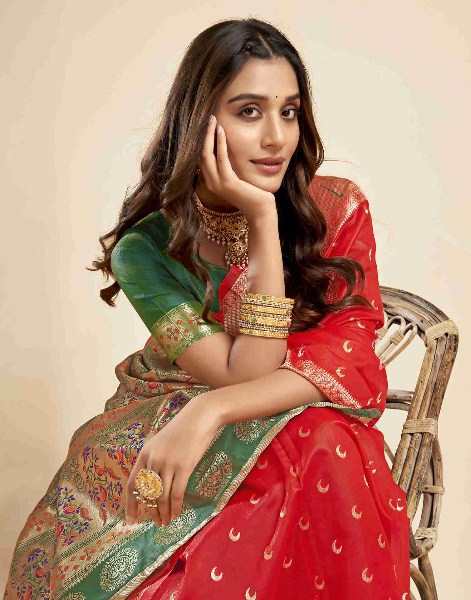 Red Silk Woven Paithani Saree - Image 5