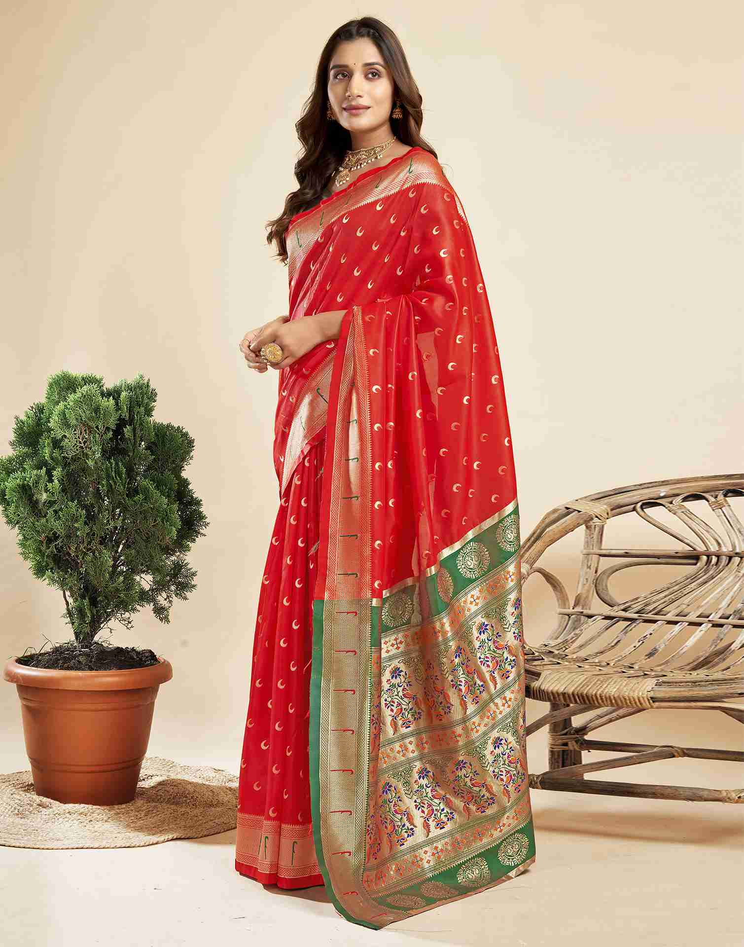 Red Silk Woven Paithani Saree - Image 6