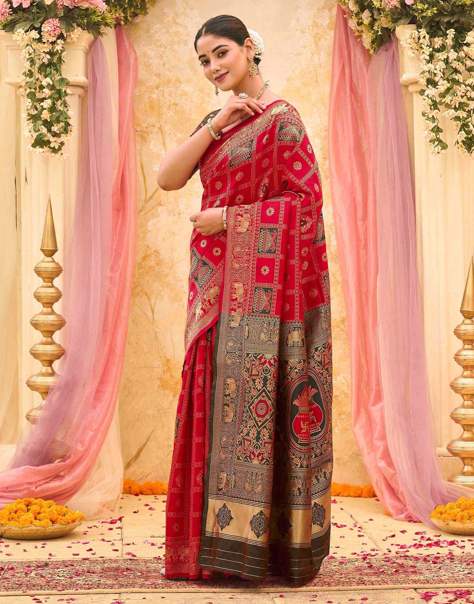 Red Silk Woven Patola Saree - Image 4