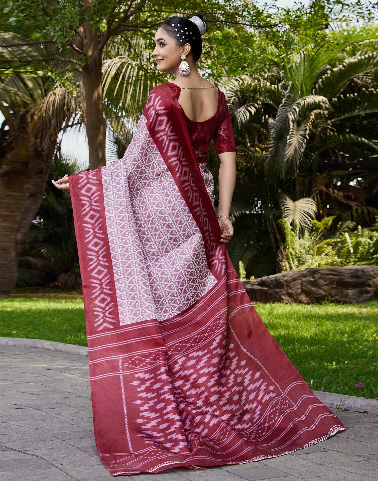 Rose Pink Cotton Blend Ikkat Printed Saree - Image 6