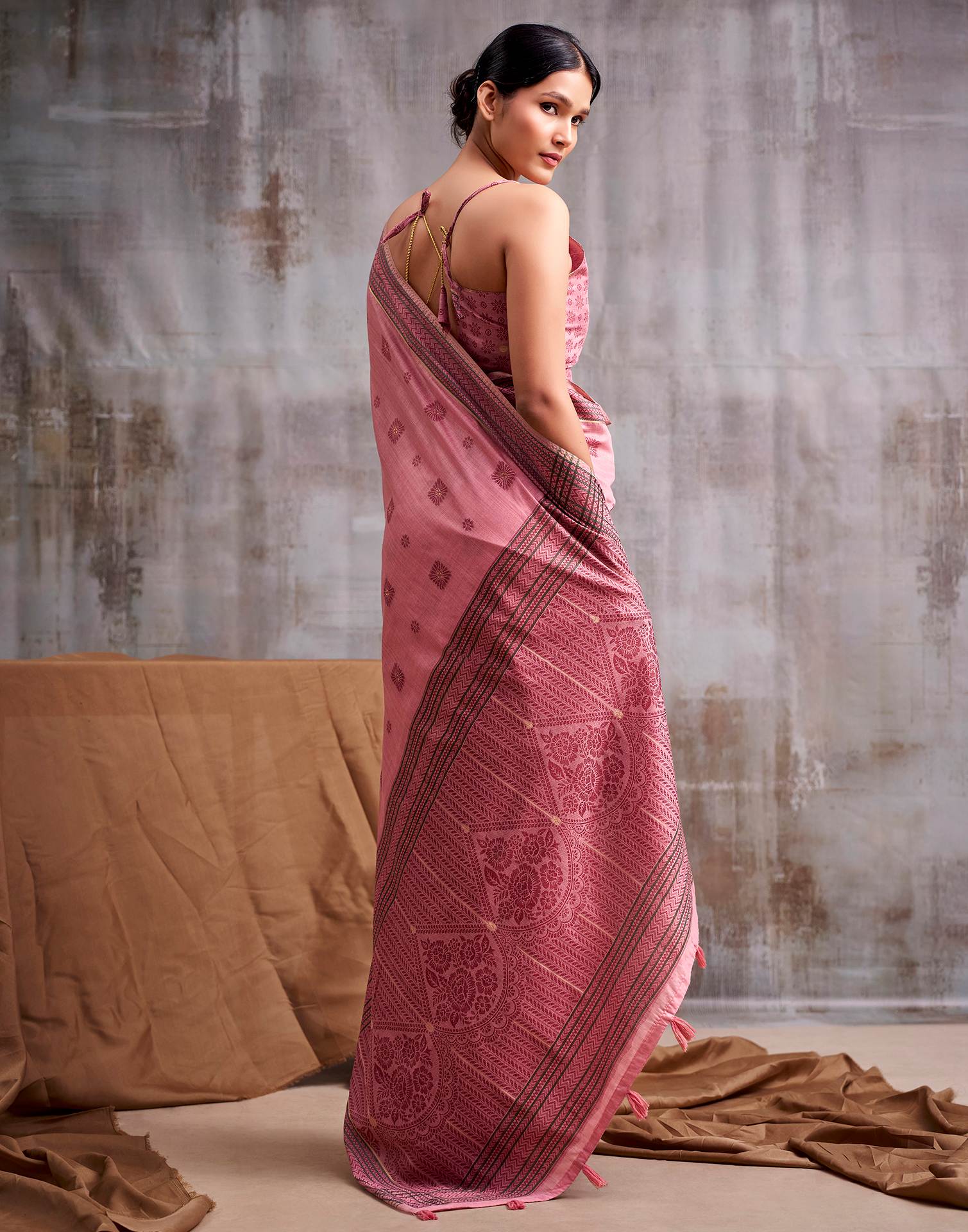 Rose Pink Cotton Woven Saree - Image 5