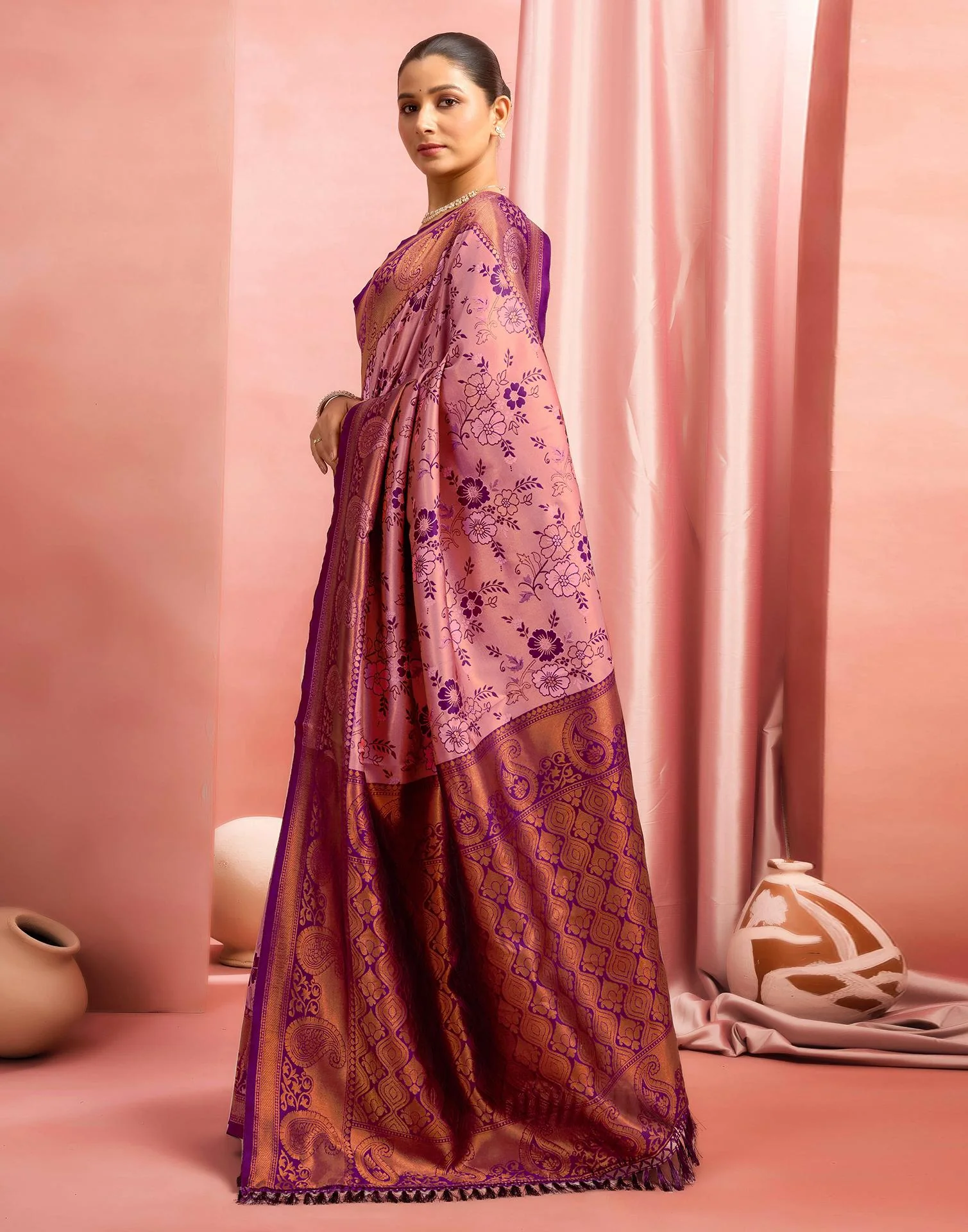 Rose Pink Silk Woven Banarasi Saree - Image 4