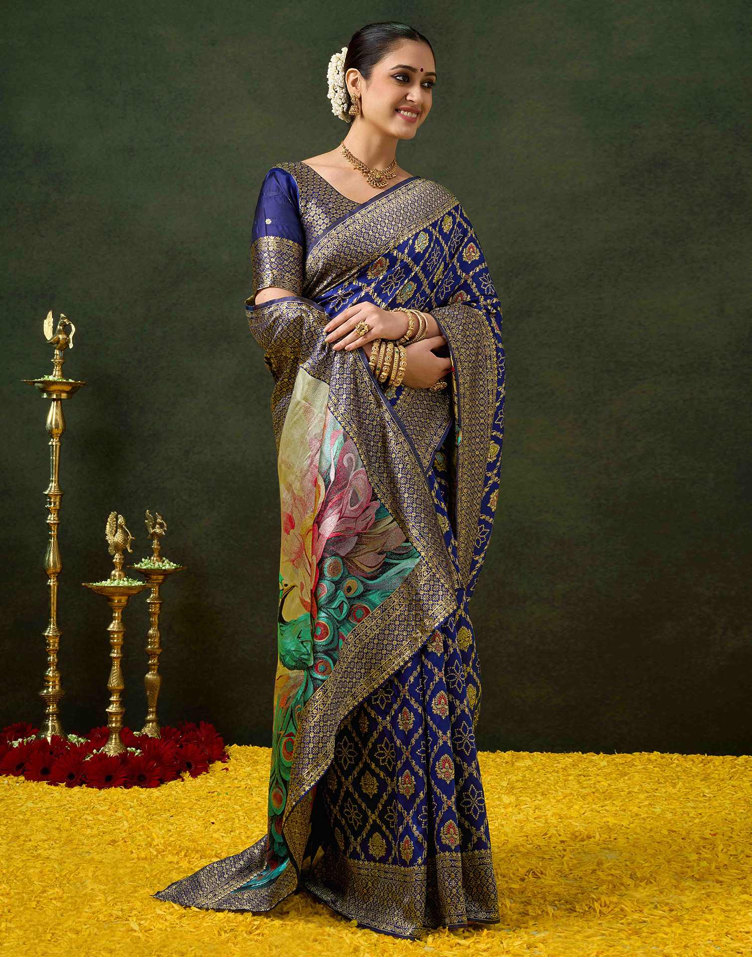 Royal Blue Silk Woven Banarasi Saree - Image 5