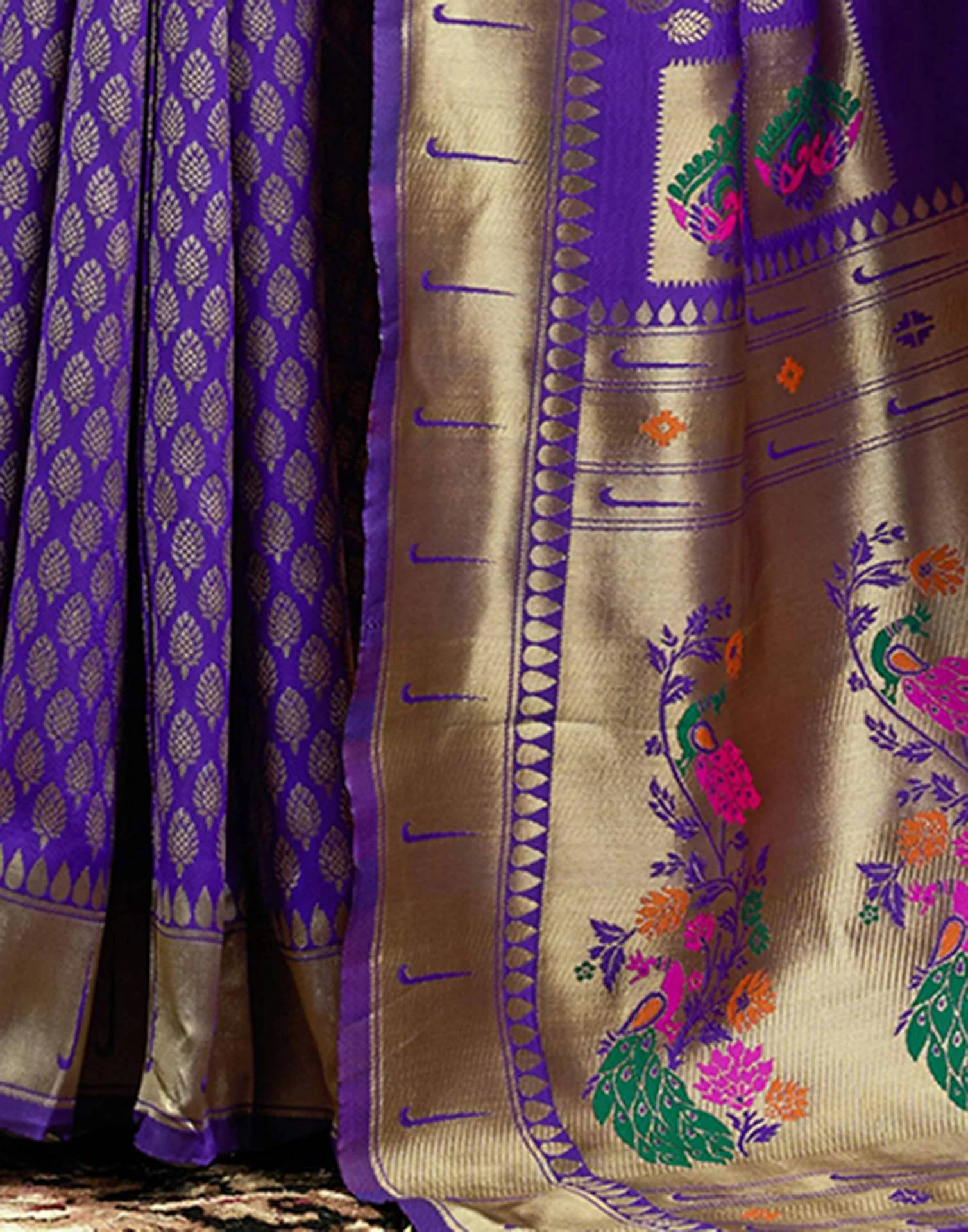 Royal Blue Silk Woven Paithani Saree - Image 8