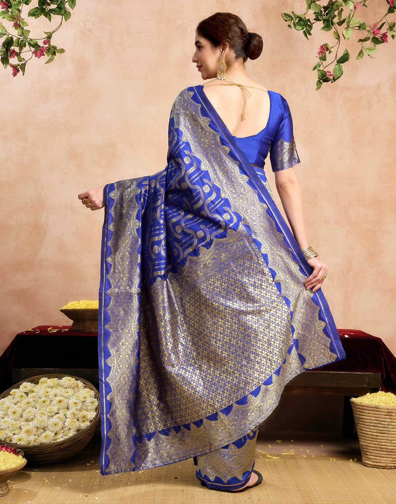 Royal Blue Silk Woven Banarasi Saree - Image 6