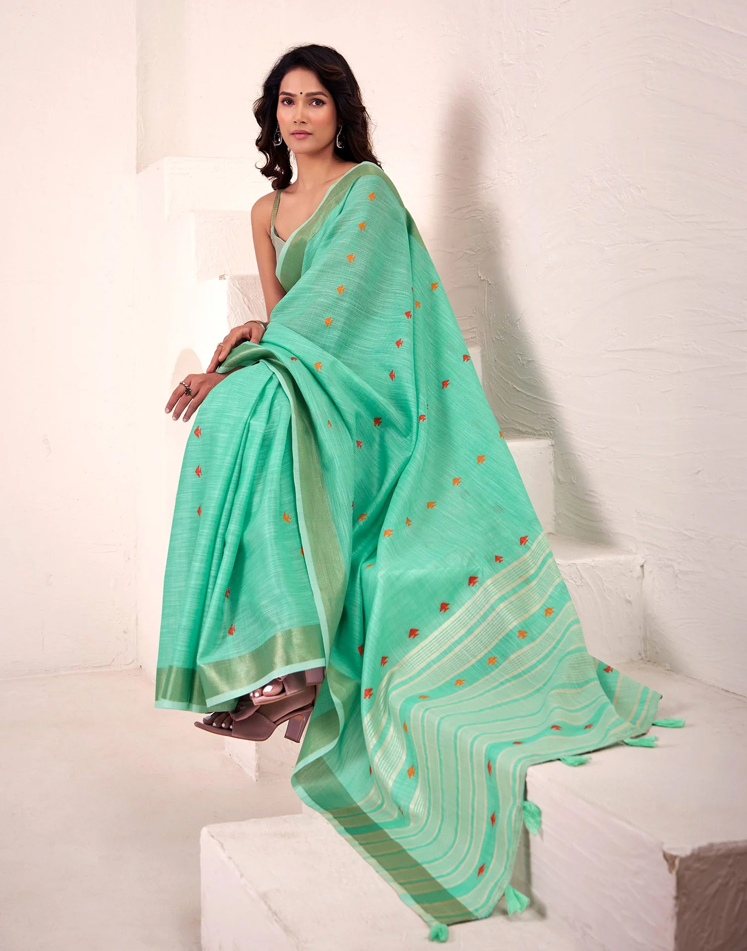 Sea Green Silk Woven Saree - Image 4