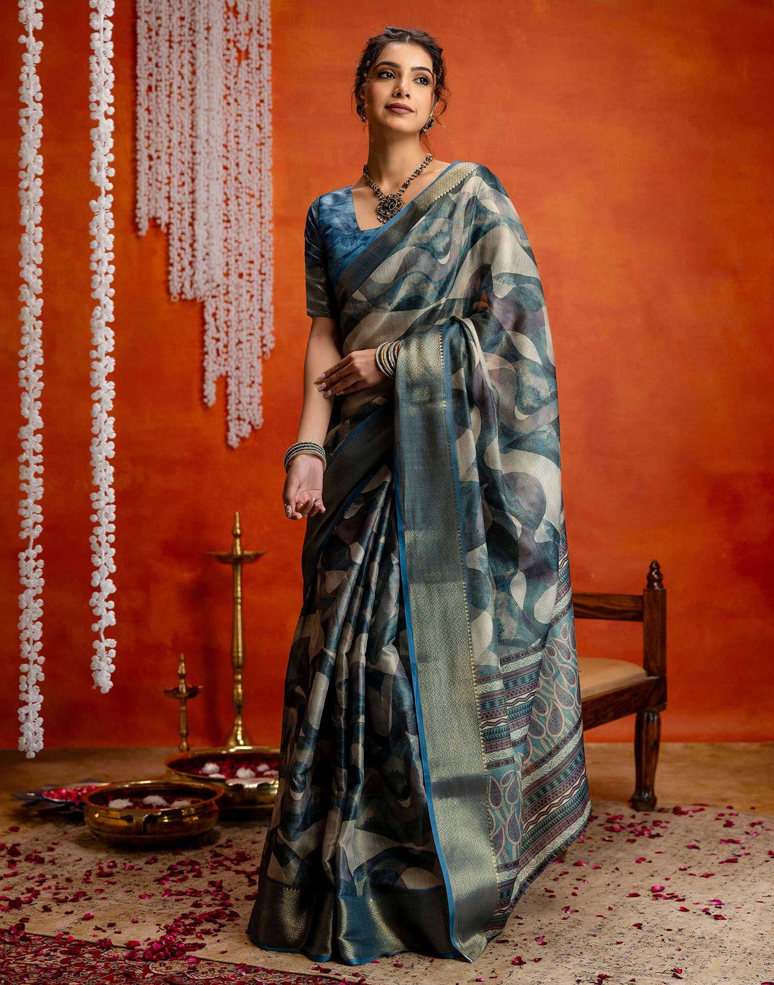 Steel Blue Cotton Printed Woven Saree - Image 5