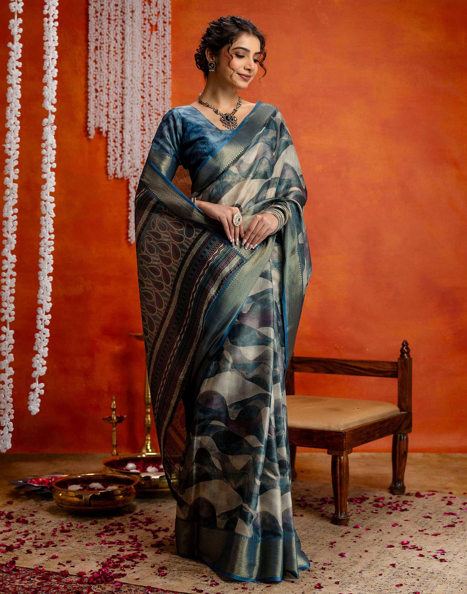 Steel Blue Cotton Printed Woven Saree - Image 6