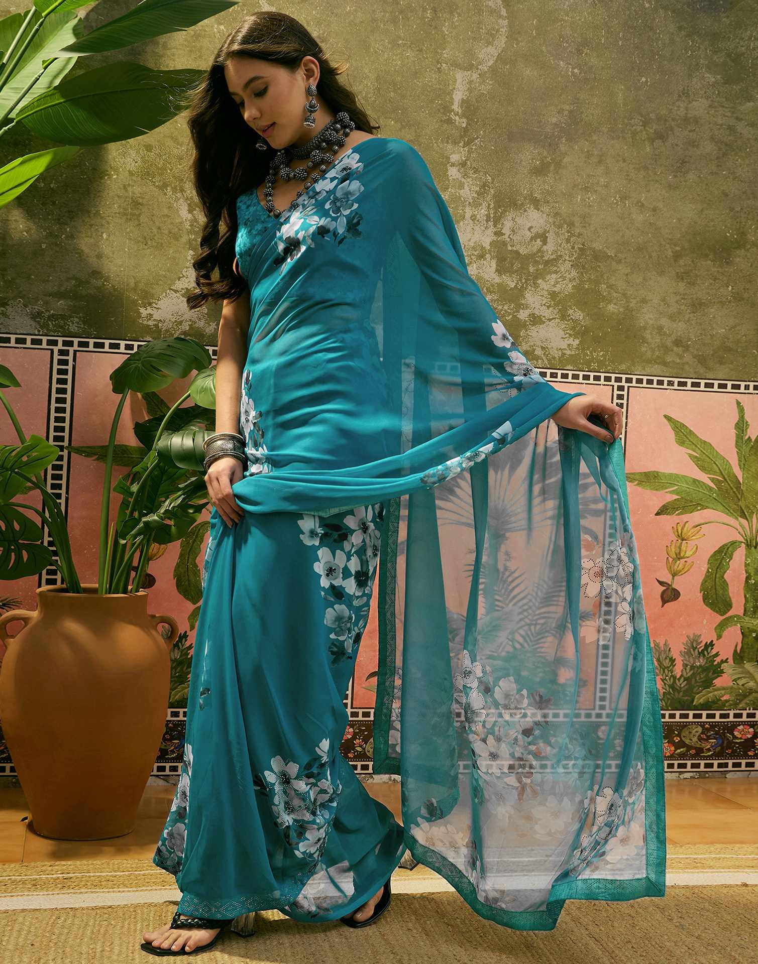 Teal Blue Georgette Floral Printed Saree - Image 4