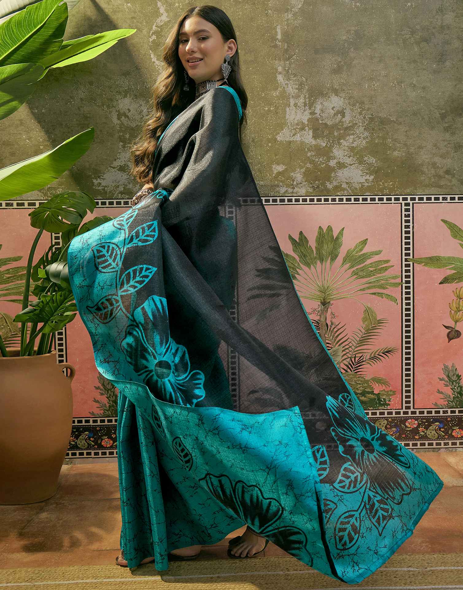 Teal Blue Khadi Floral Printed Saree - Image 5