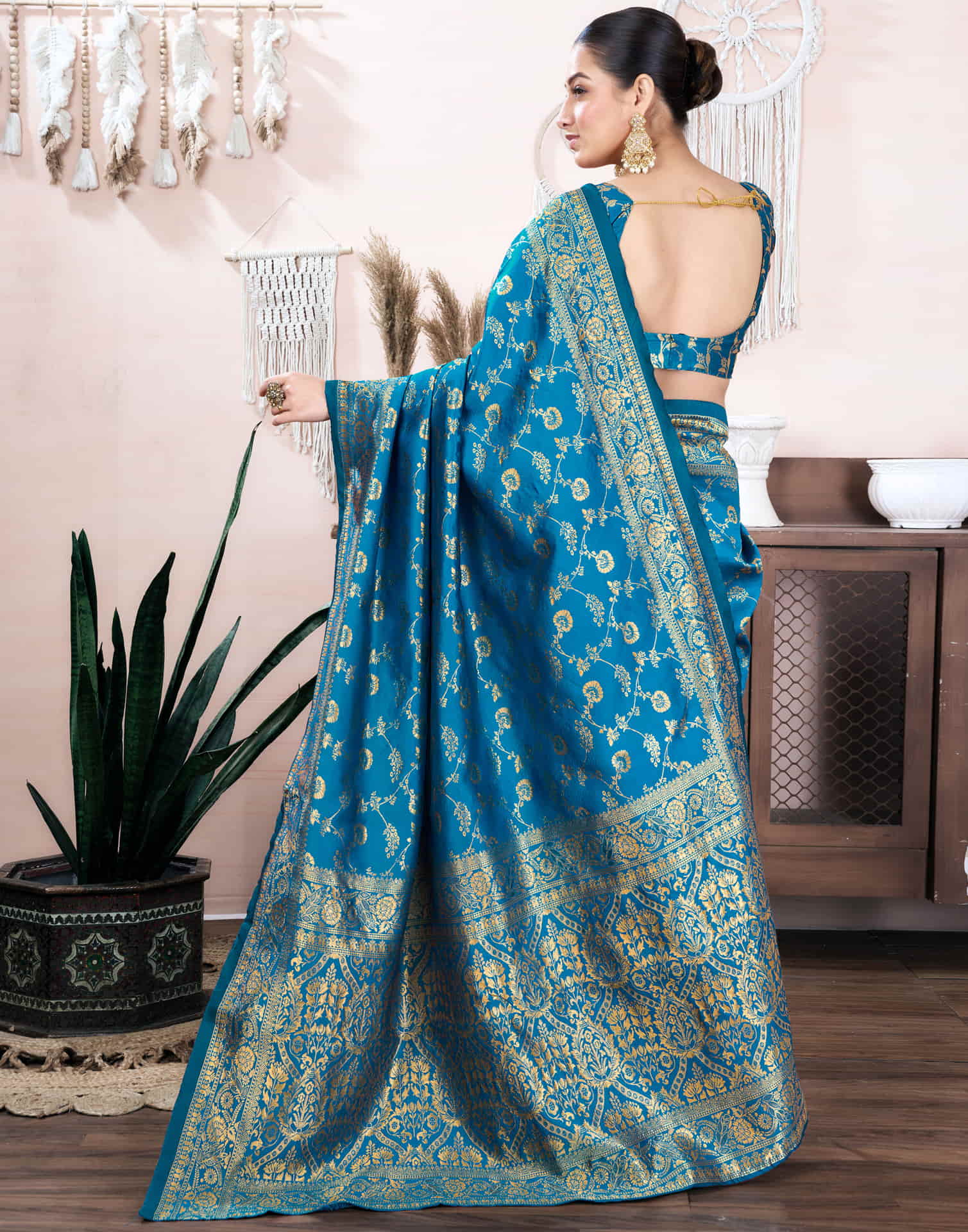 Teal Blue Silk Blend Weaving Banarasi Saree - Image 6