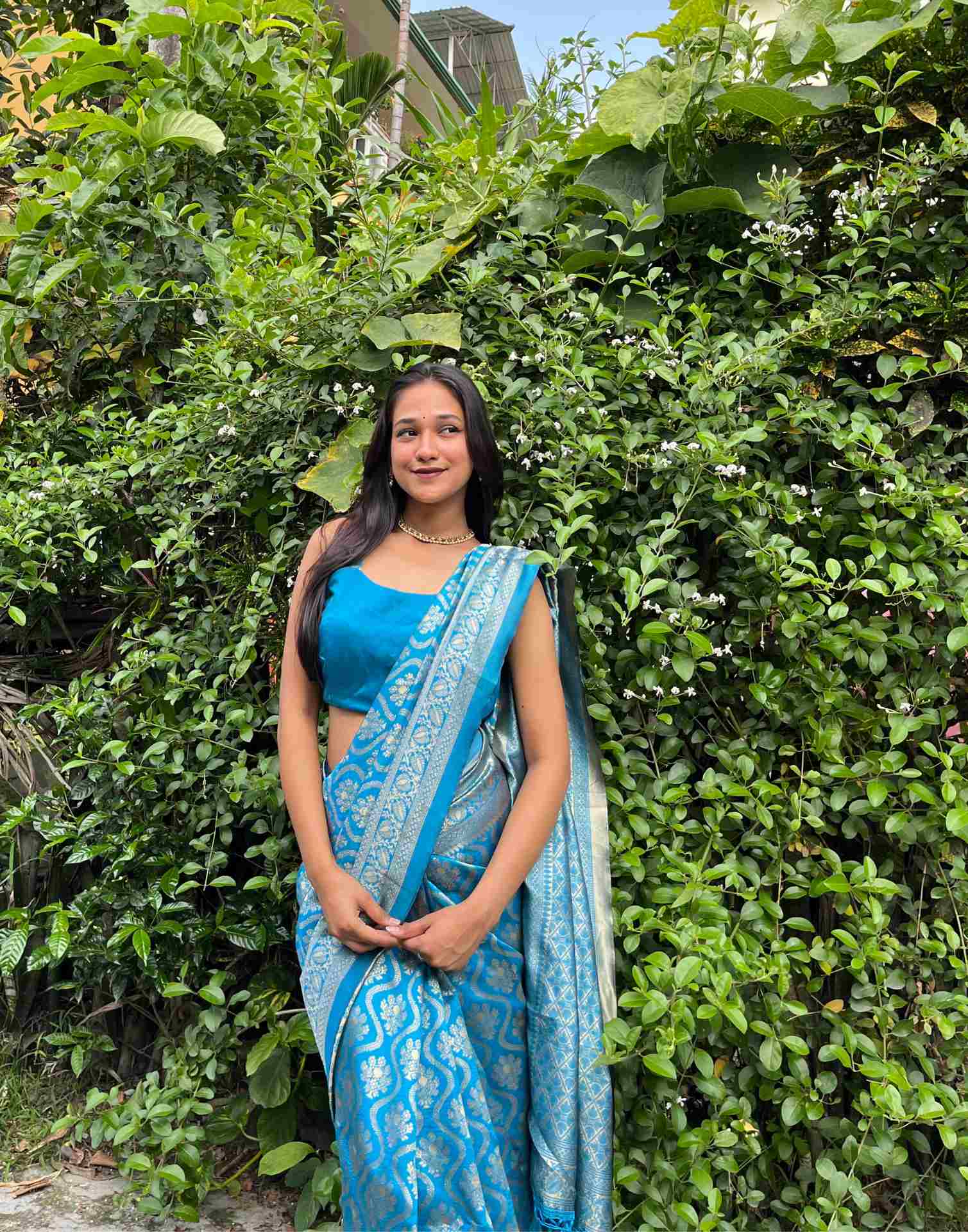 Blue Silk Blend Woven Banarasi Saree - Image 2