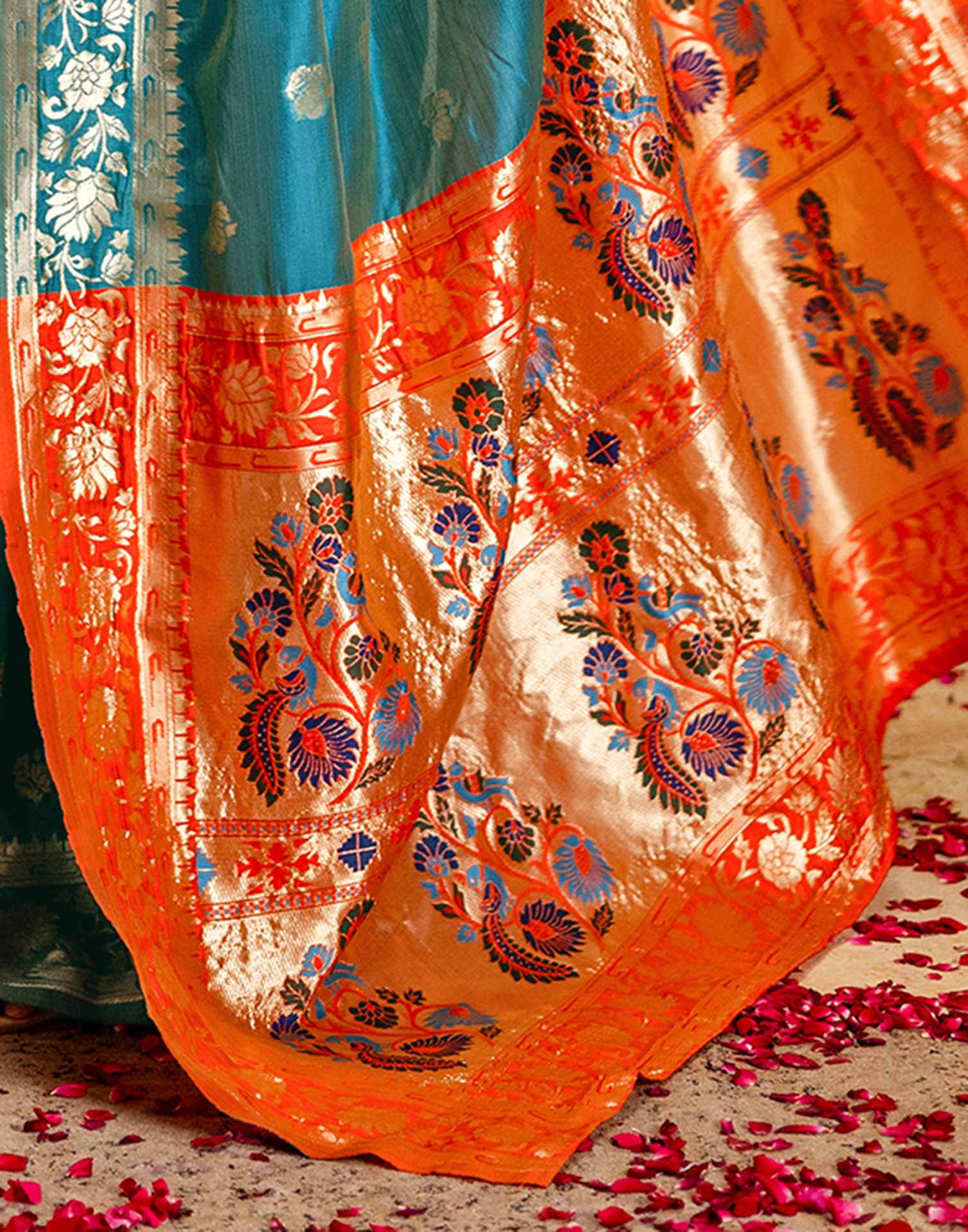 Teal Blue Silk Woven Paithani Saree - Image 10