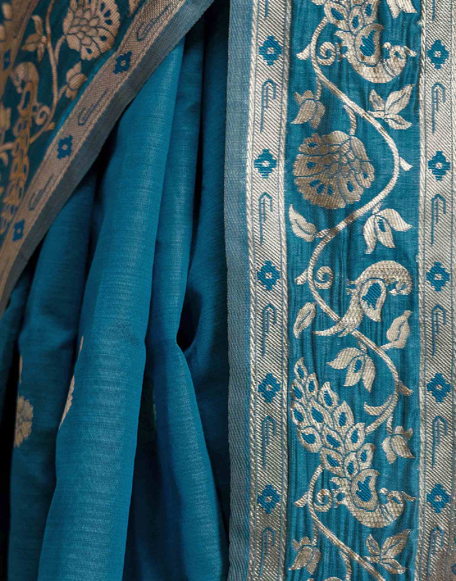 Teal Blue Silk Woven Paithani Saree - Image 10