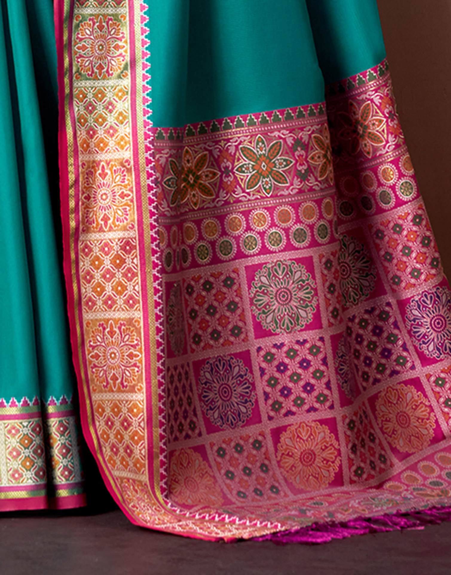 Teal Blue Silk Woven Patola Saree - Image 6