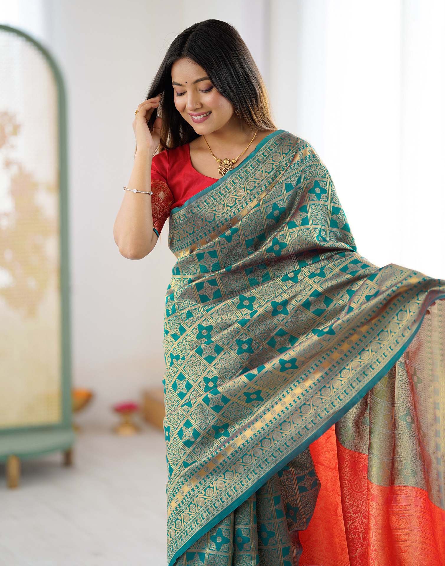 Blue Silk Woven Banarasi Saree - Image 2