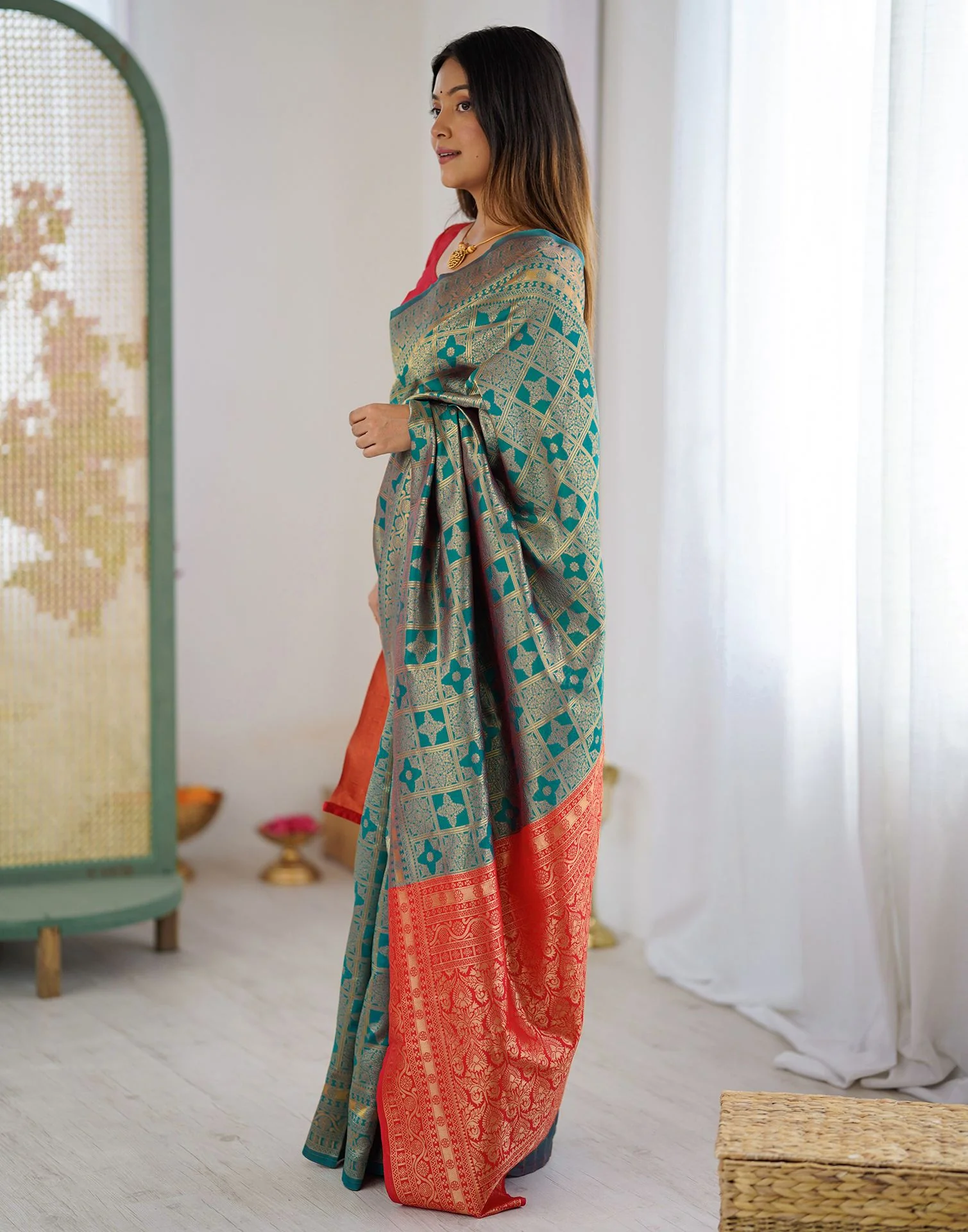 Blue Silk Woven Banarasi Saree - Image 6