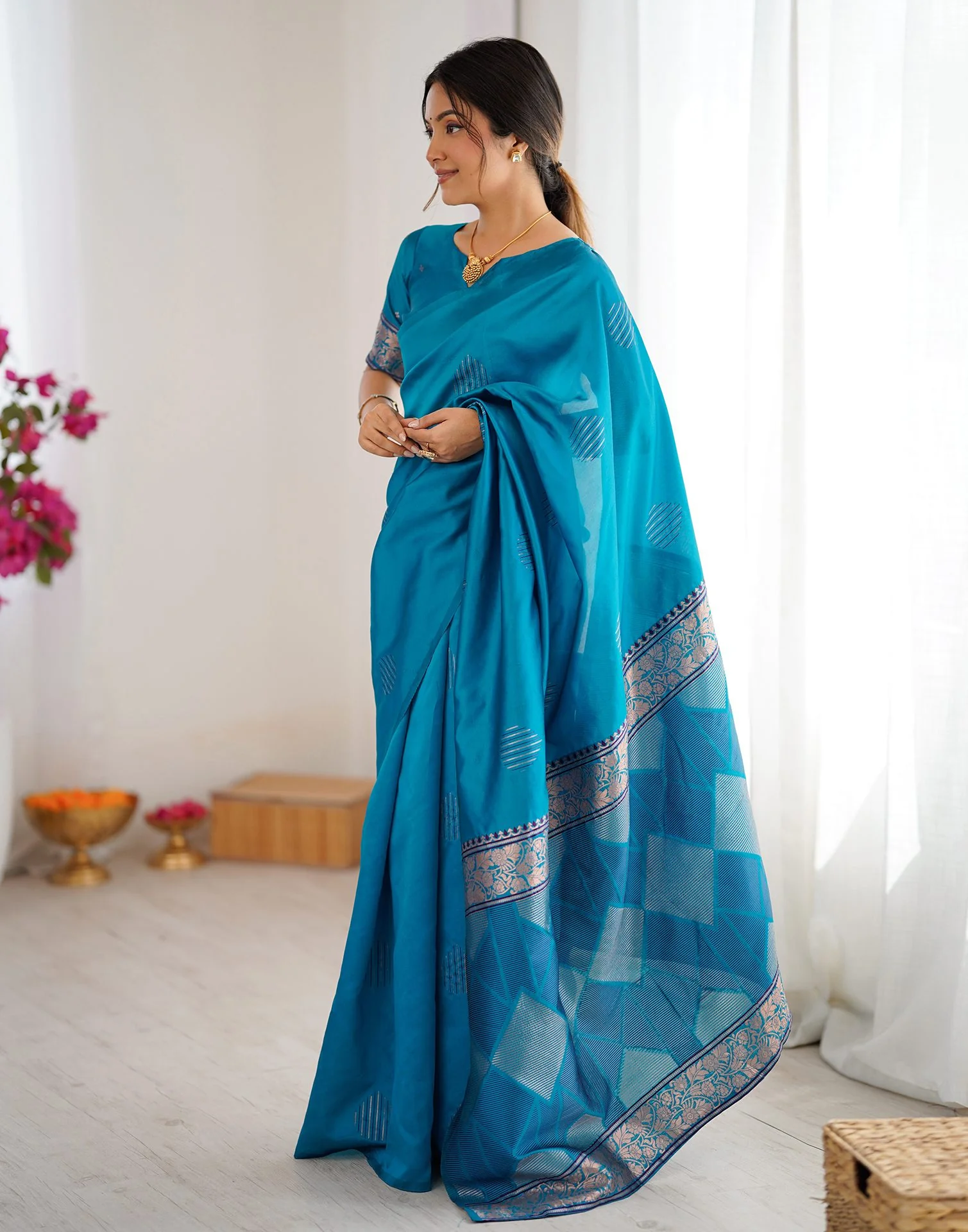 Teal Blue Silk Woven Saree - Image 6