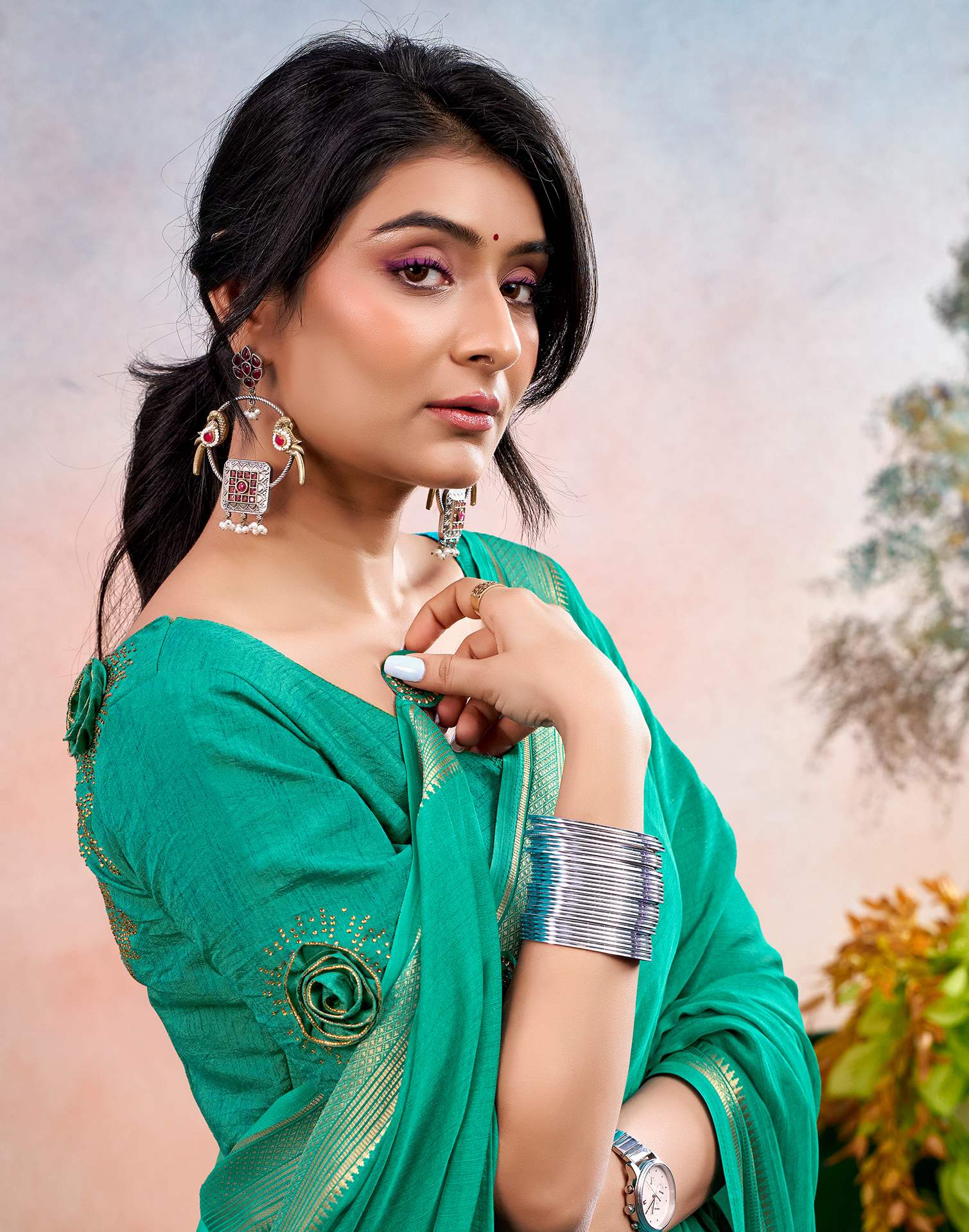Teal Green Chiffon Woven Border Saree - Image 2
