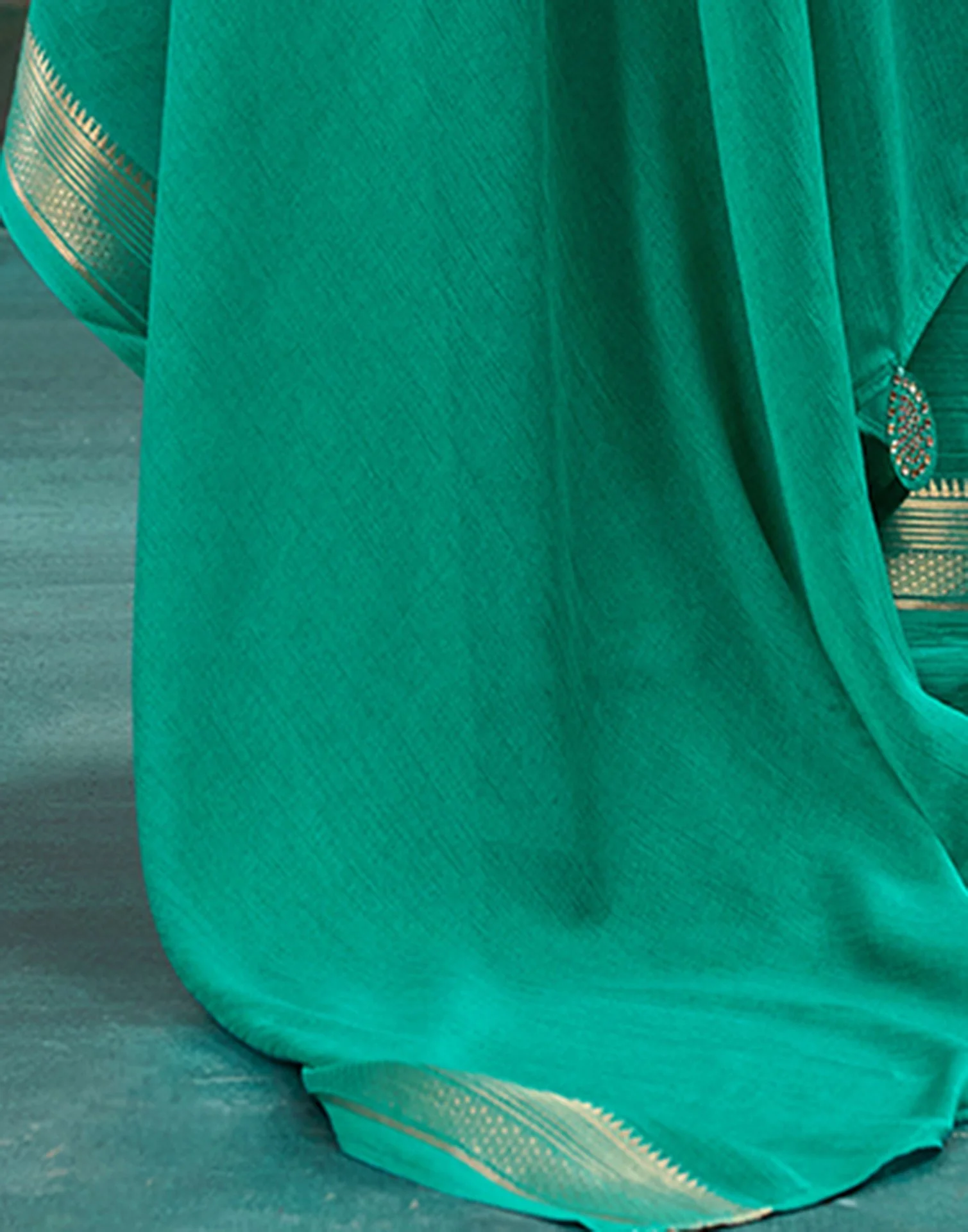 Teal Green Chiffon Woven Border Saree - Image 6