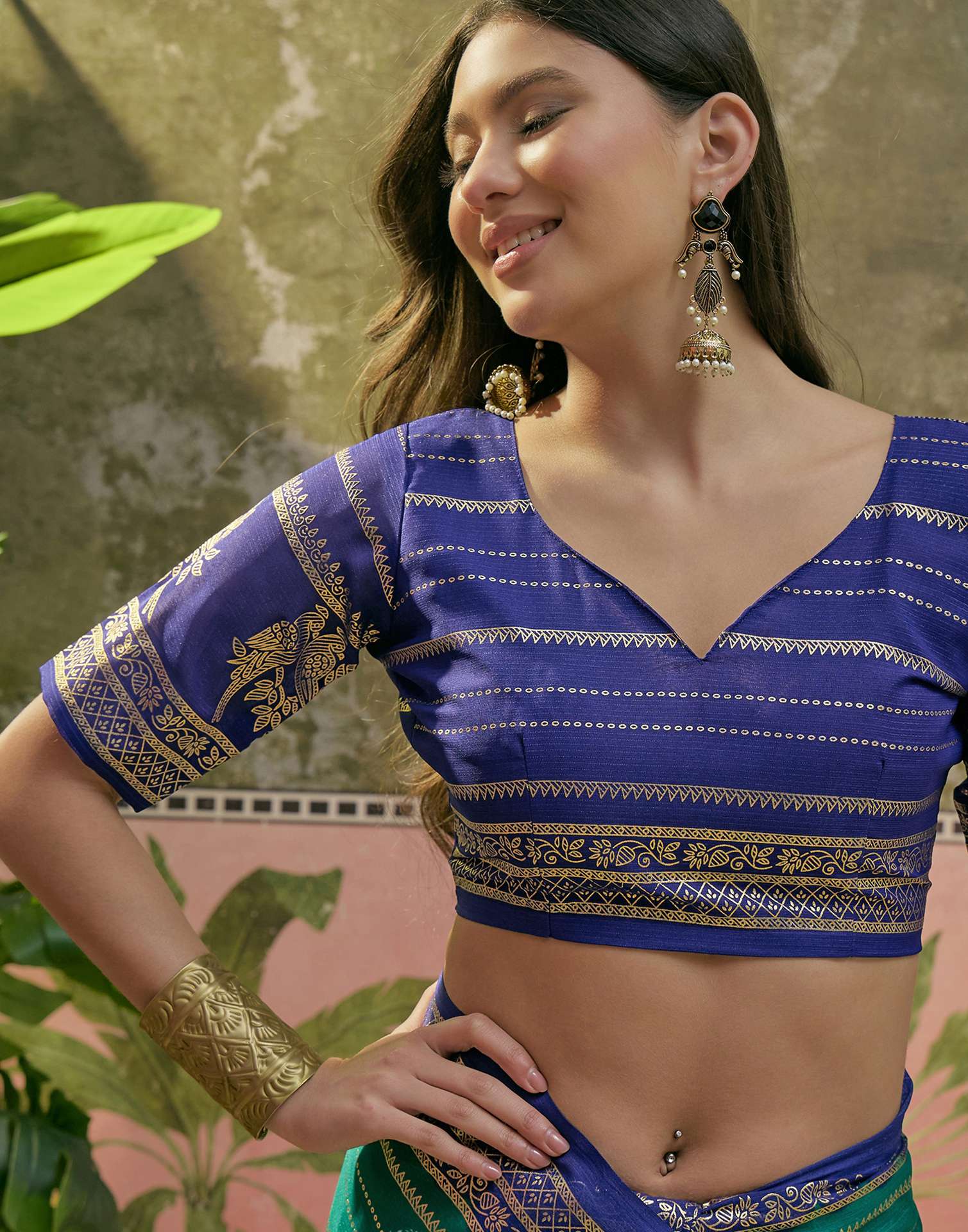 Teal Green Georgette Foil Printed Saree - Image 8