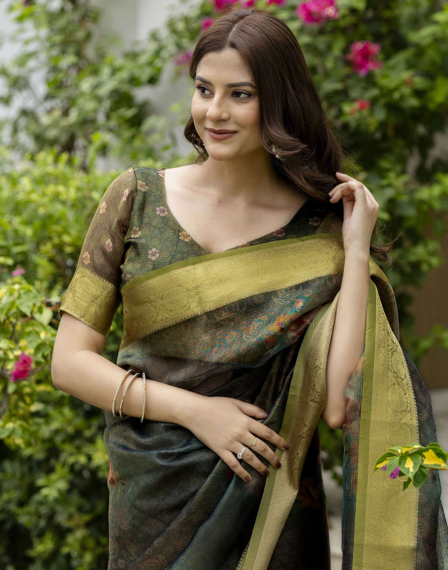 Teal Green Shimmer Organza Printed Saree - Image 4