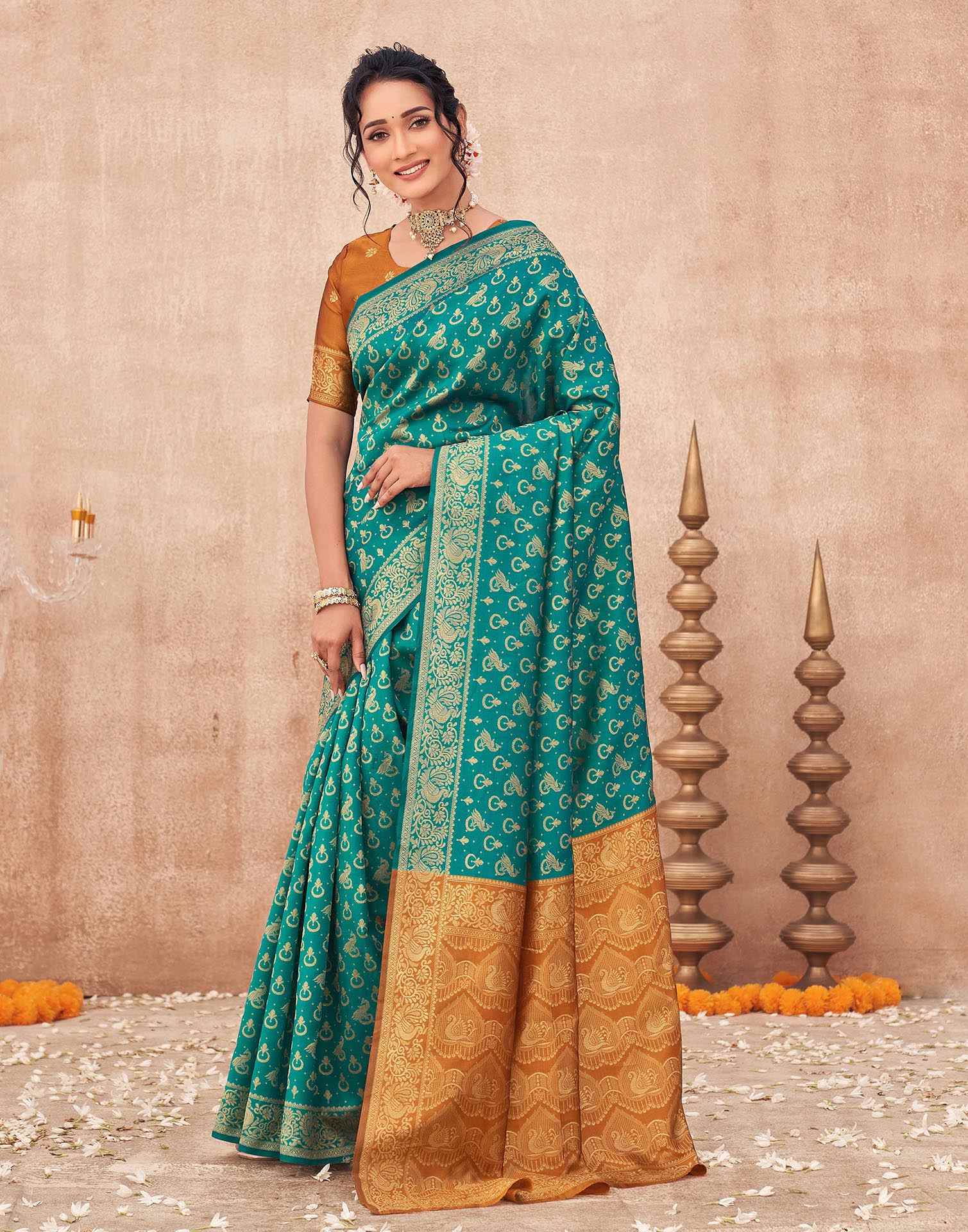 Teal Green Shimmer Silk Woven Banarasi Saree - Image 4