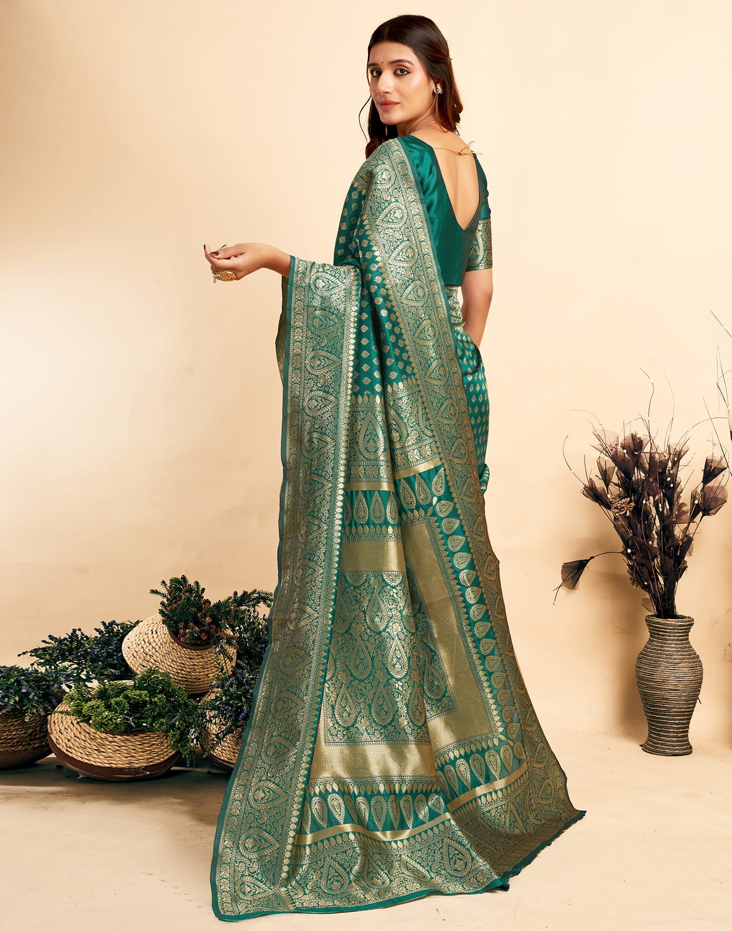 Teal Green Woven Banarasi Silk Saree - Image 8