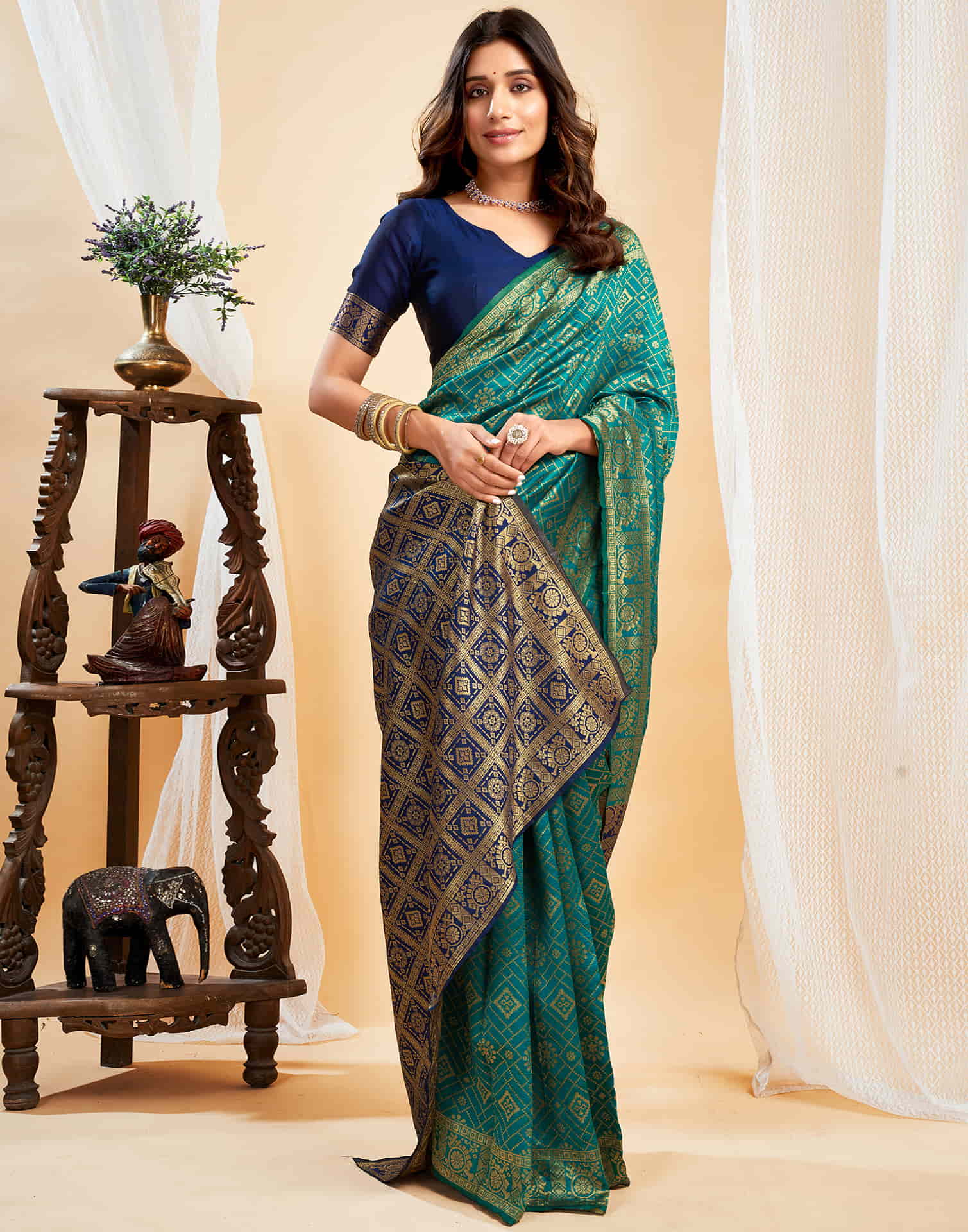Green Silk Woven Banarasi Saree - Image 7