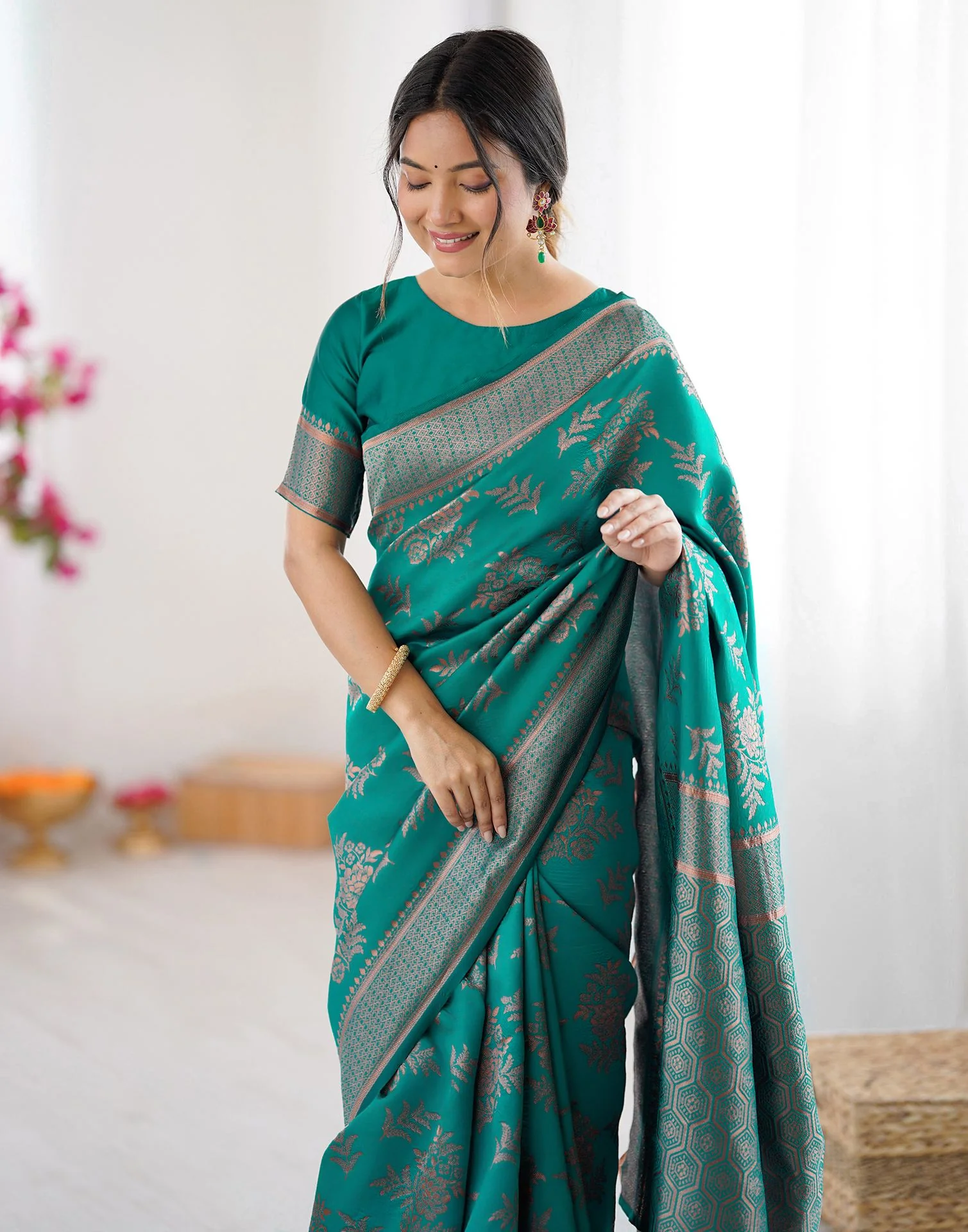 Teal Green Silk Woven Banarasi Saree - Image 5
