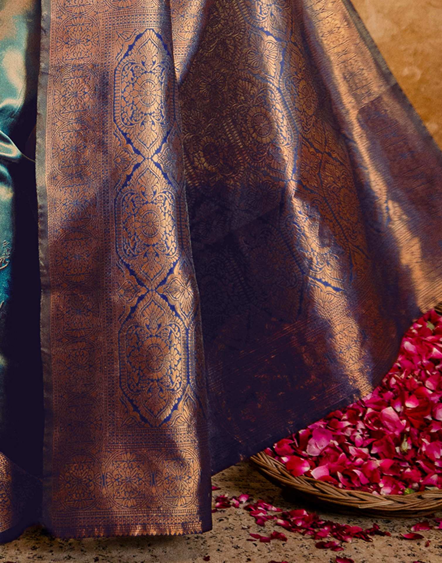 Teal Green Silk Woven Kanjivaram Saree - Image 11