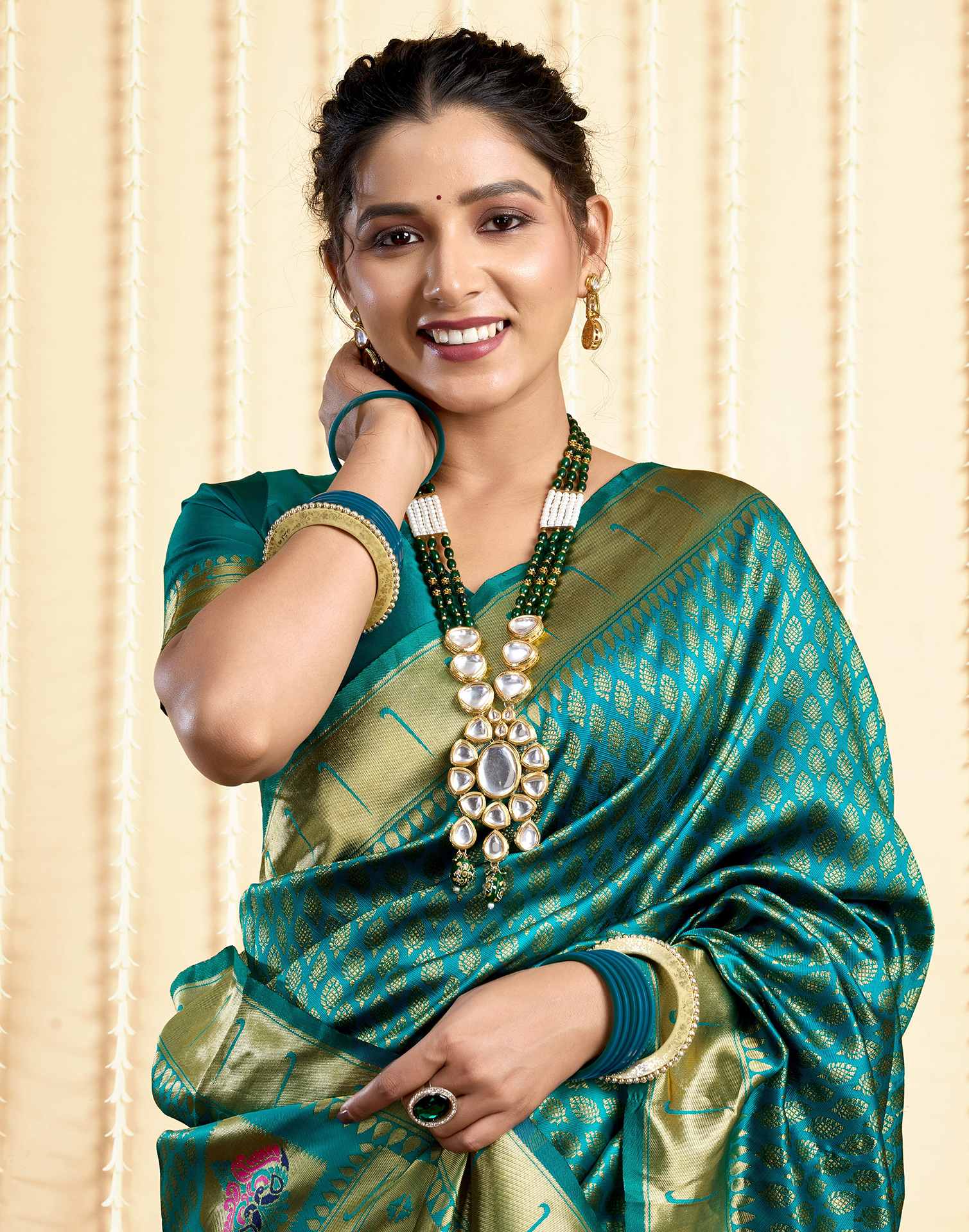 Teal Green Silk Woven Paithani Saree - Image 2
