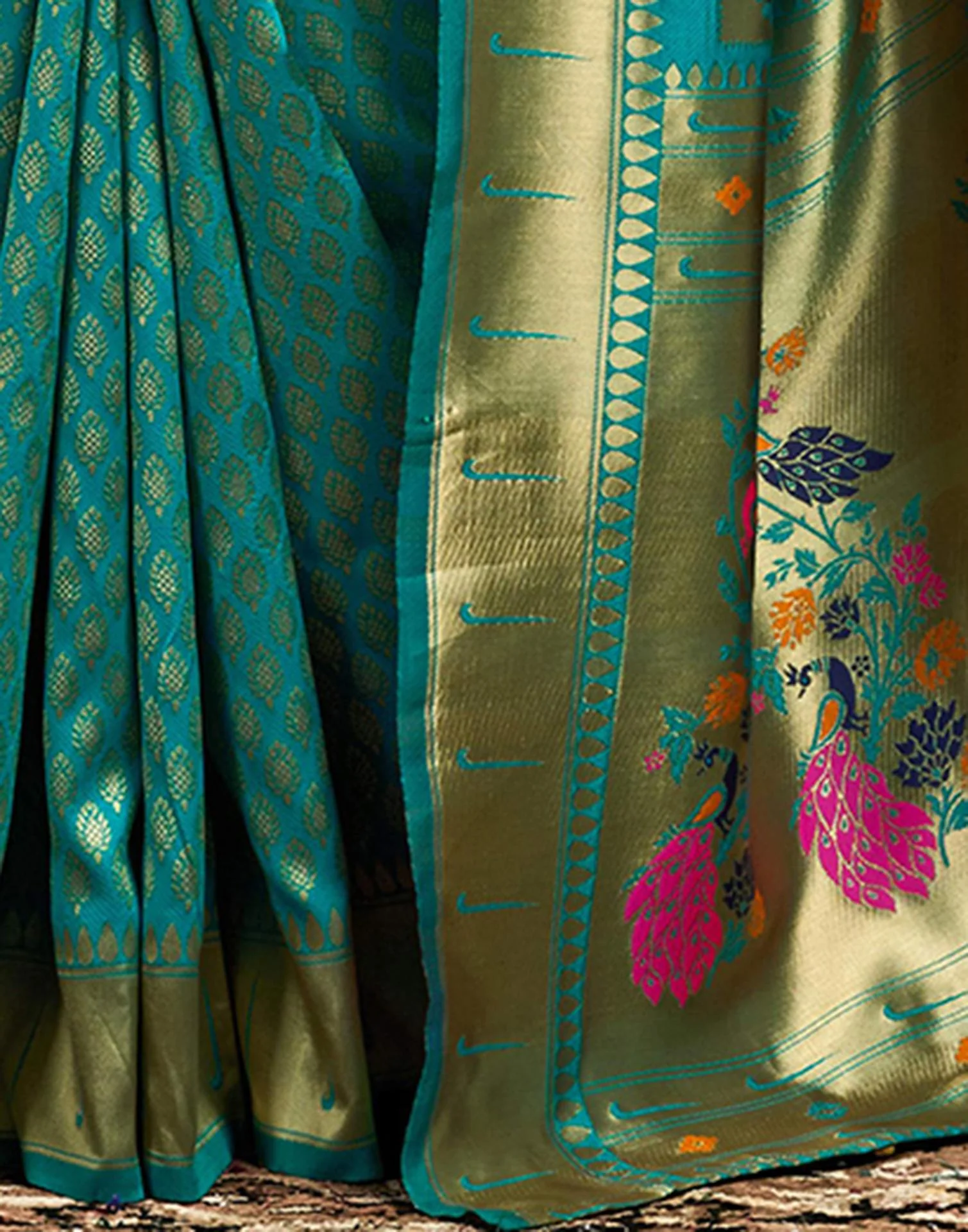 Teal Green Silk Woven Paithani Saree - Image 9