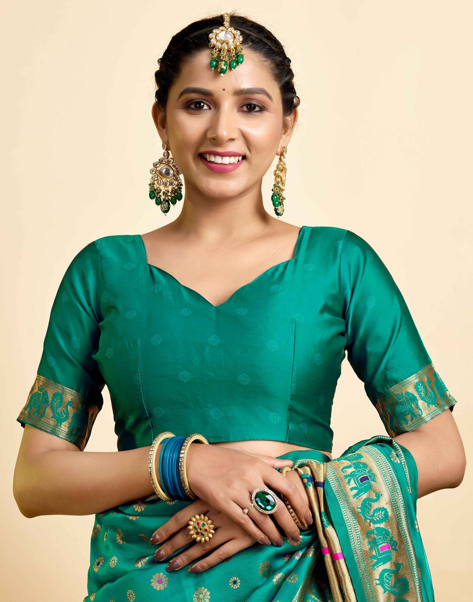 Teal Green Silk Woven Paithani Saree - Image 8