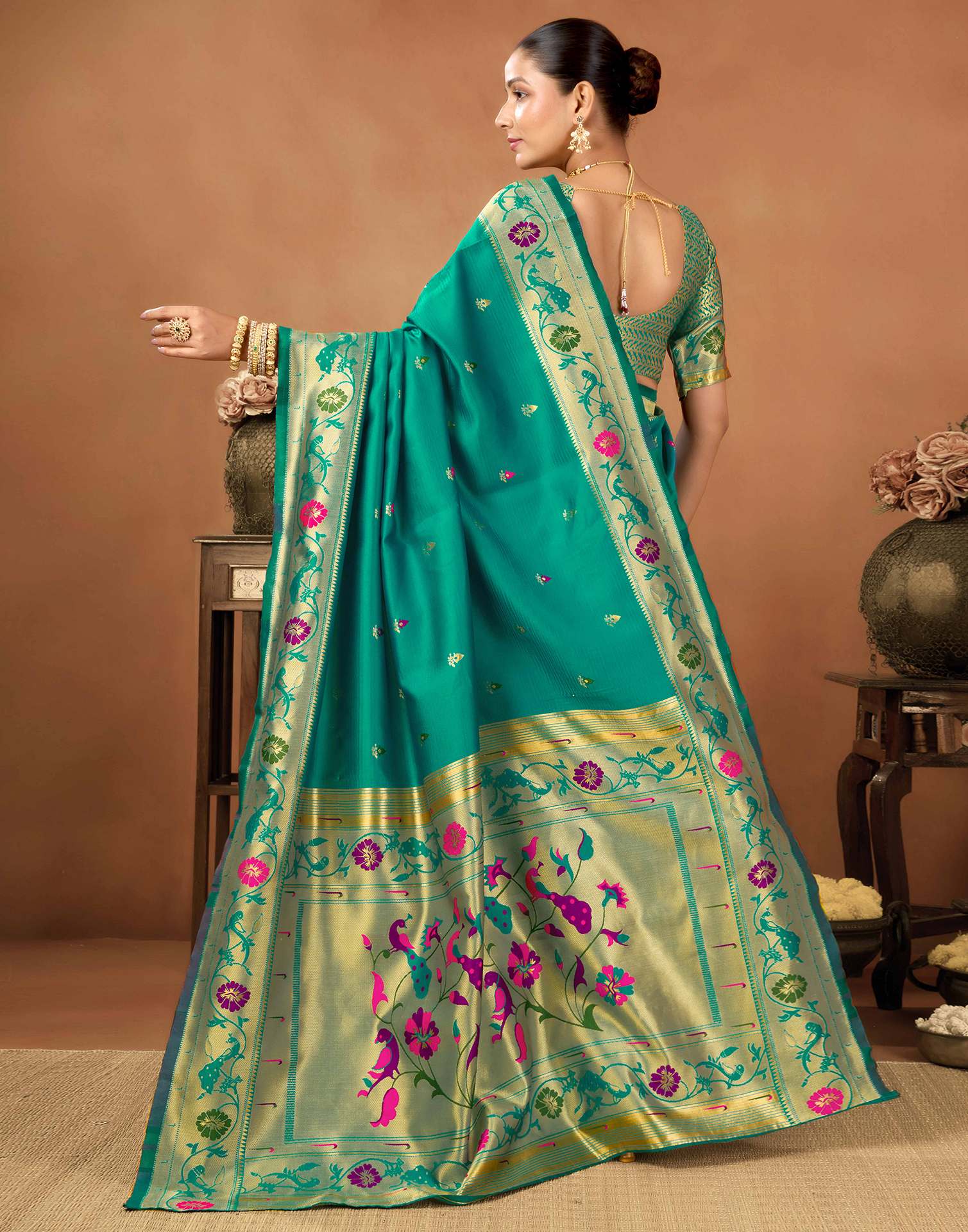Teal Green Silk Woven Paithani Saree - Image 6
