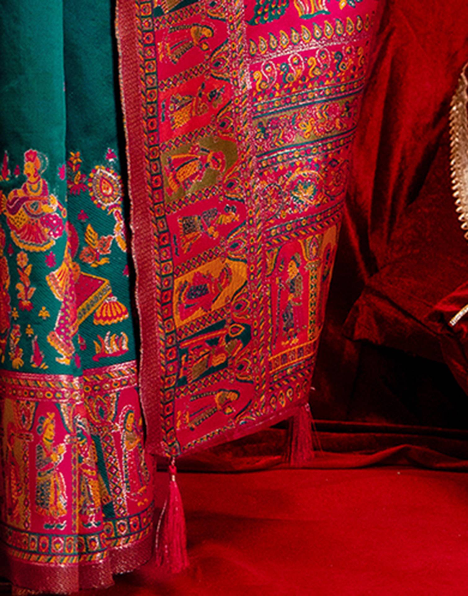 Teal Green Silk Woven Paithani Saree - Image 11