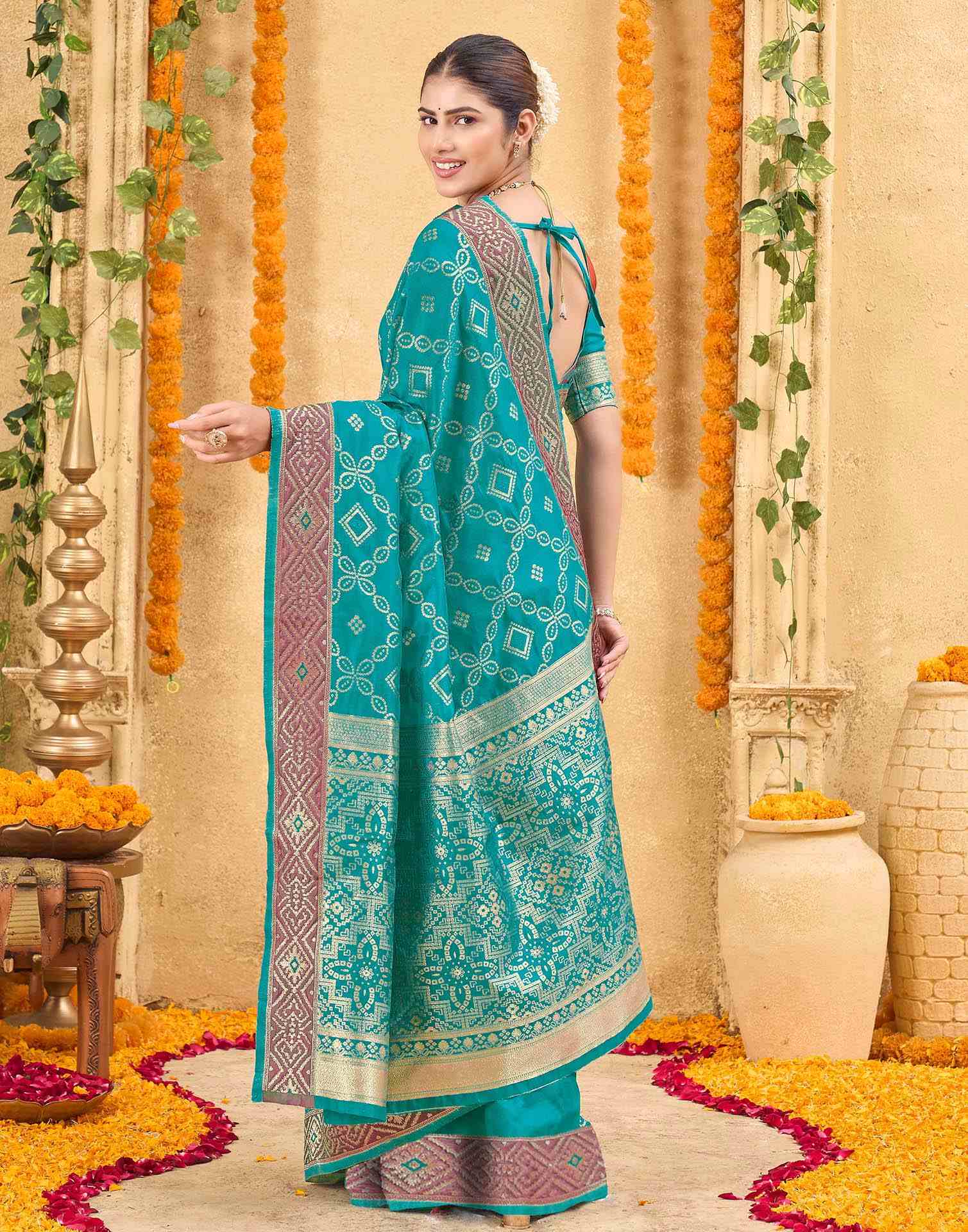 Teal Green Silk Woven Patola Saree - Image 6