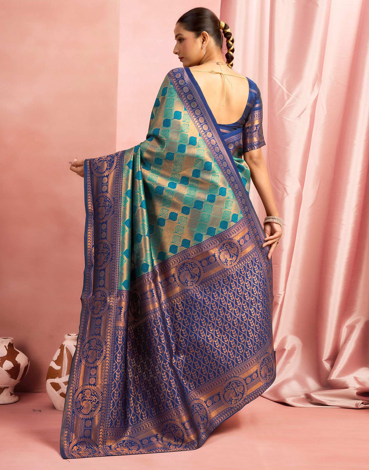 Teal Green Silk Woven Kanjivaram Saree - Image 5