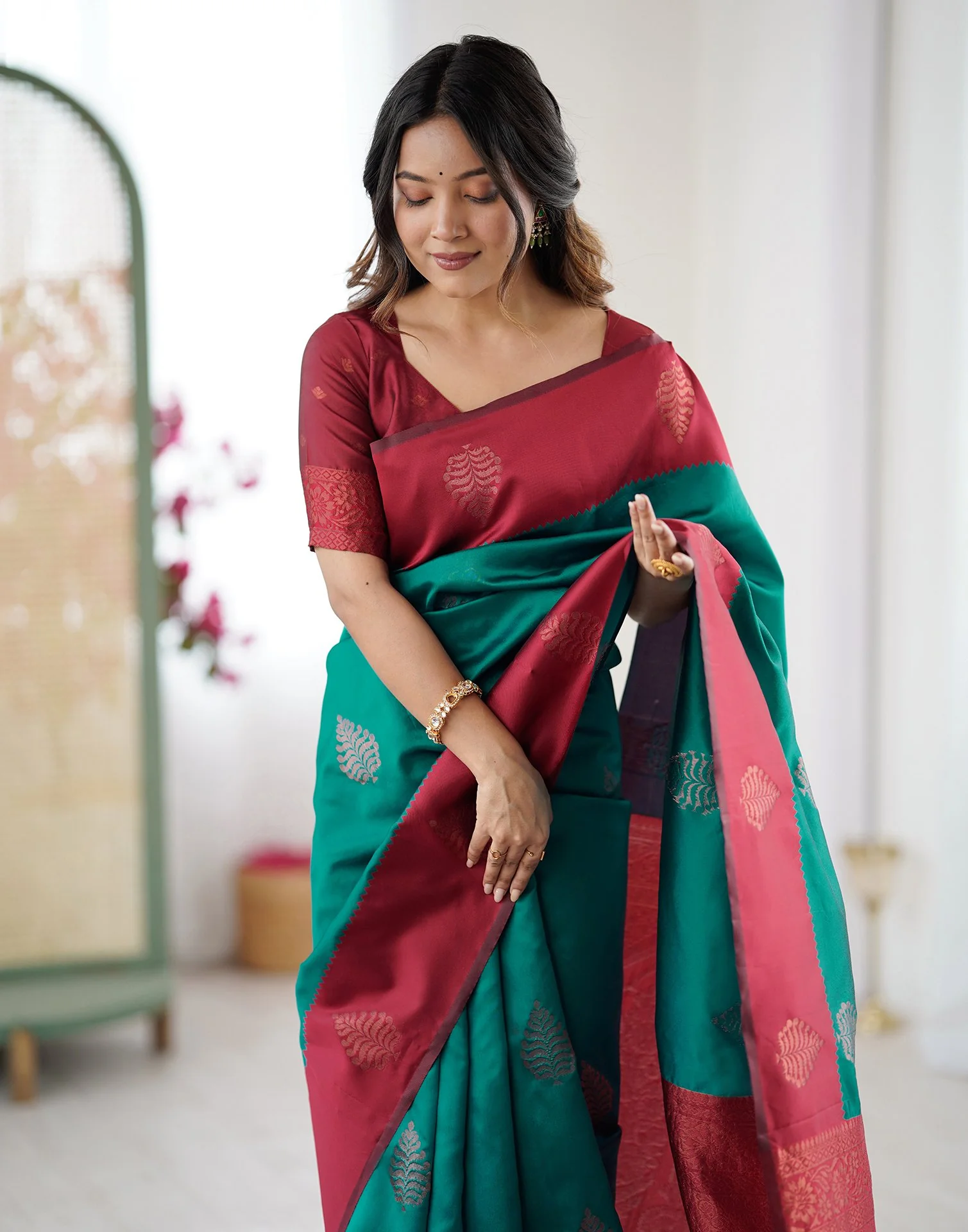 Teal Green Silk Woven Saree - Image 4
