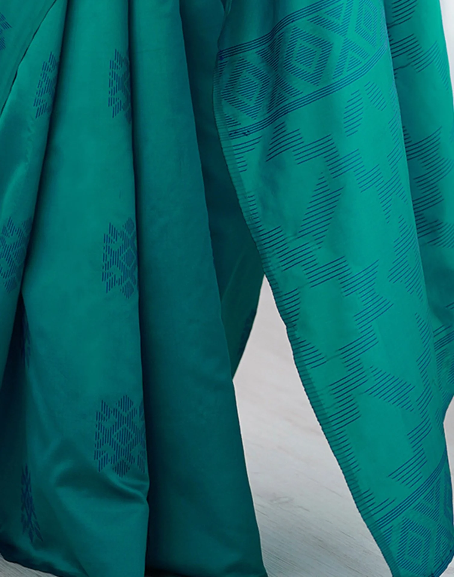 Teal Green Silk Woven Saree - Image 10